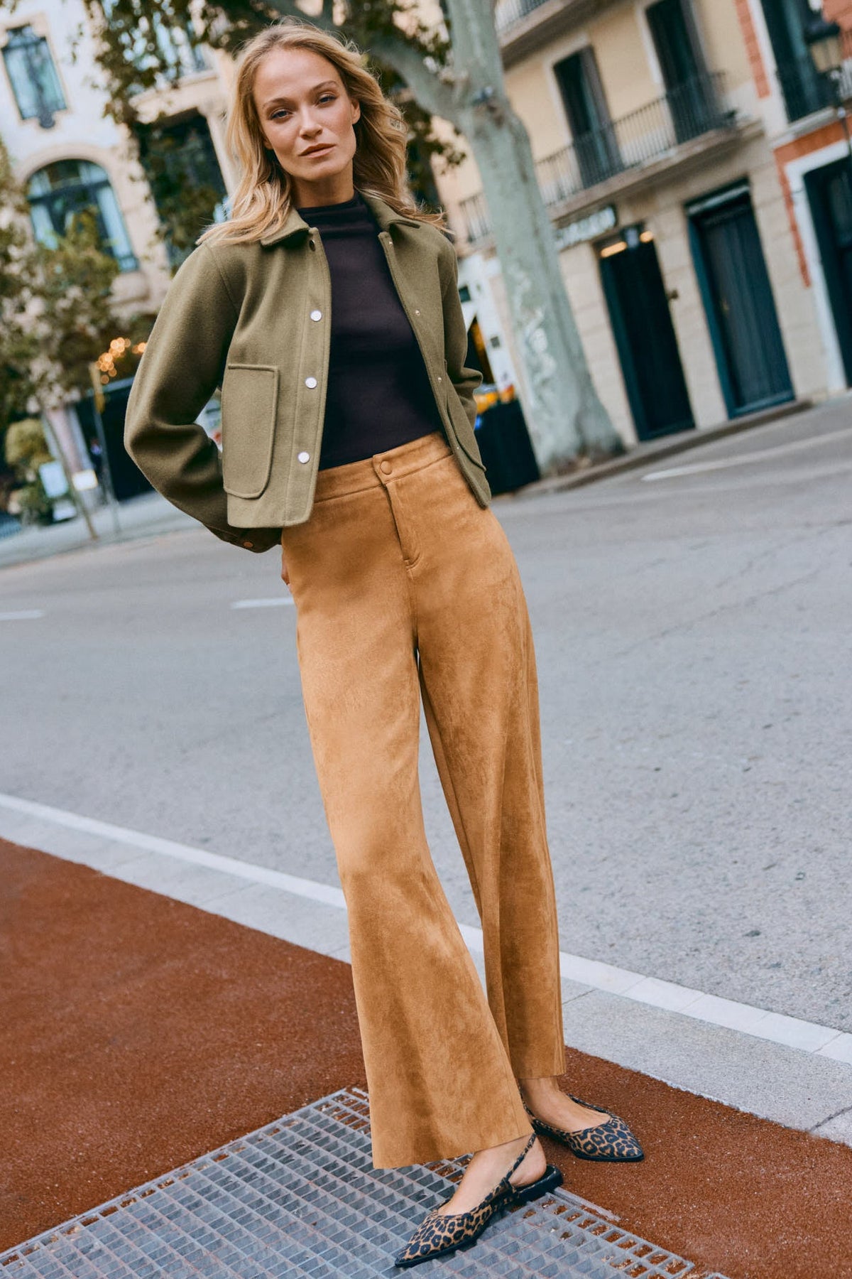Camel suede-effect wide-leg trousers