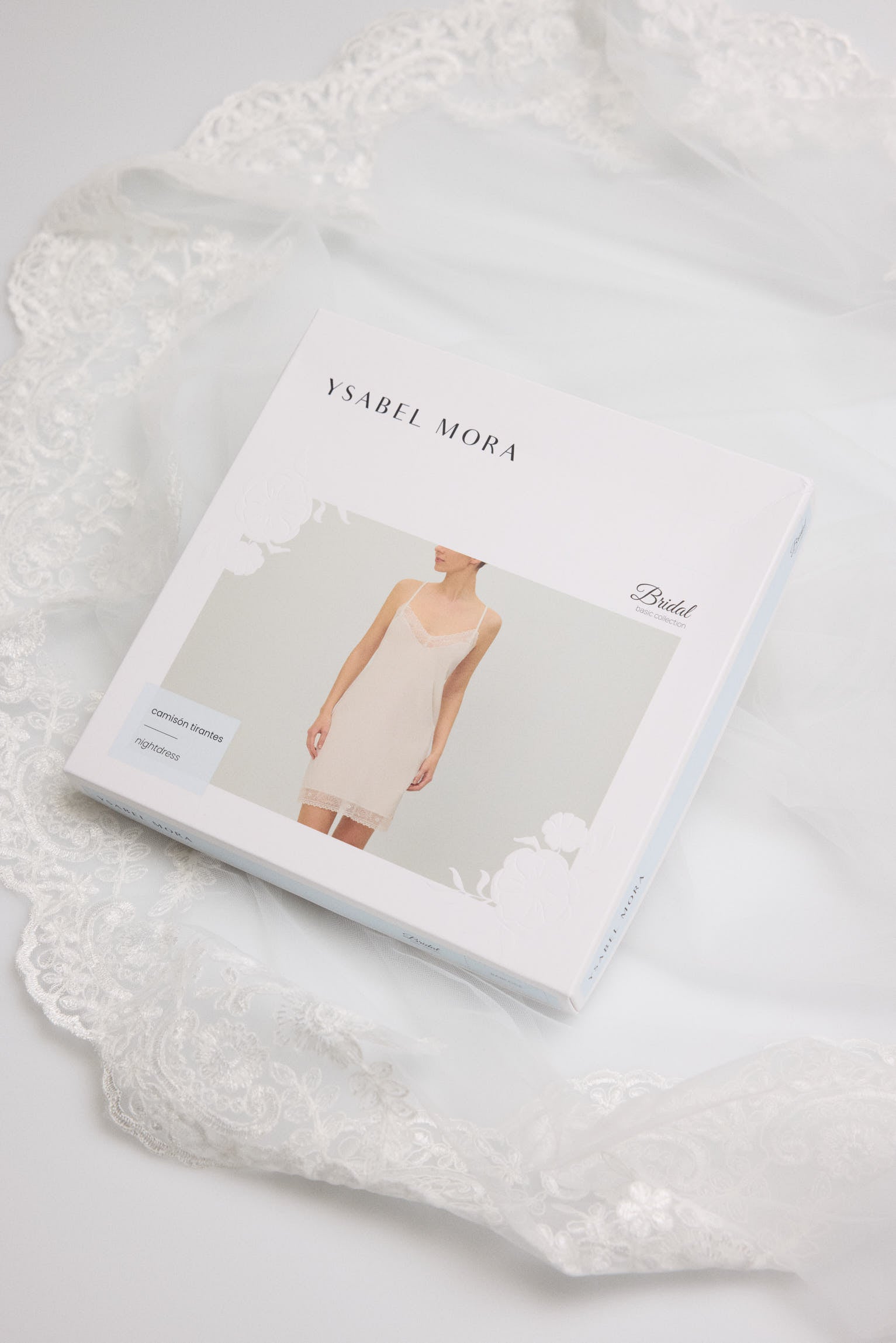 Camisón de tirantes de satén blanco | Colección Novia - Ysabel Mora