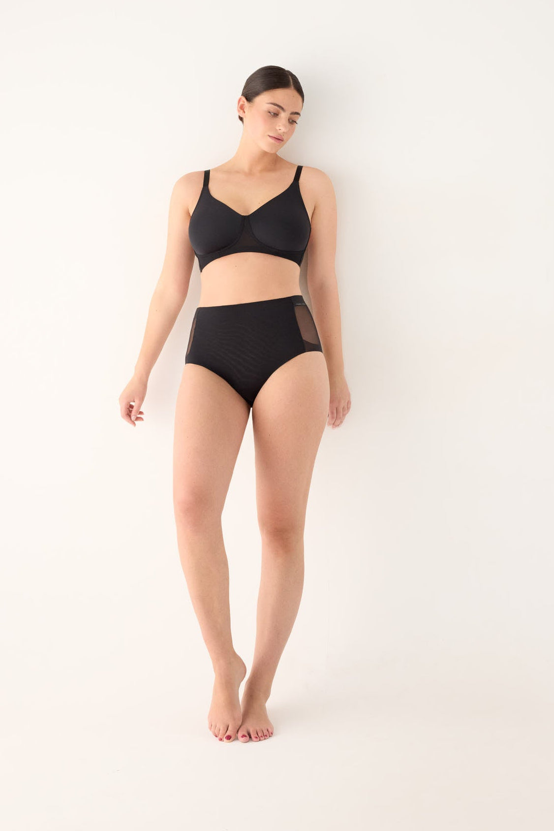 10190-05-nomarks-braga-alta-de-control-negro-ysabel-mora