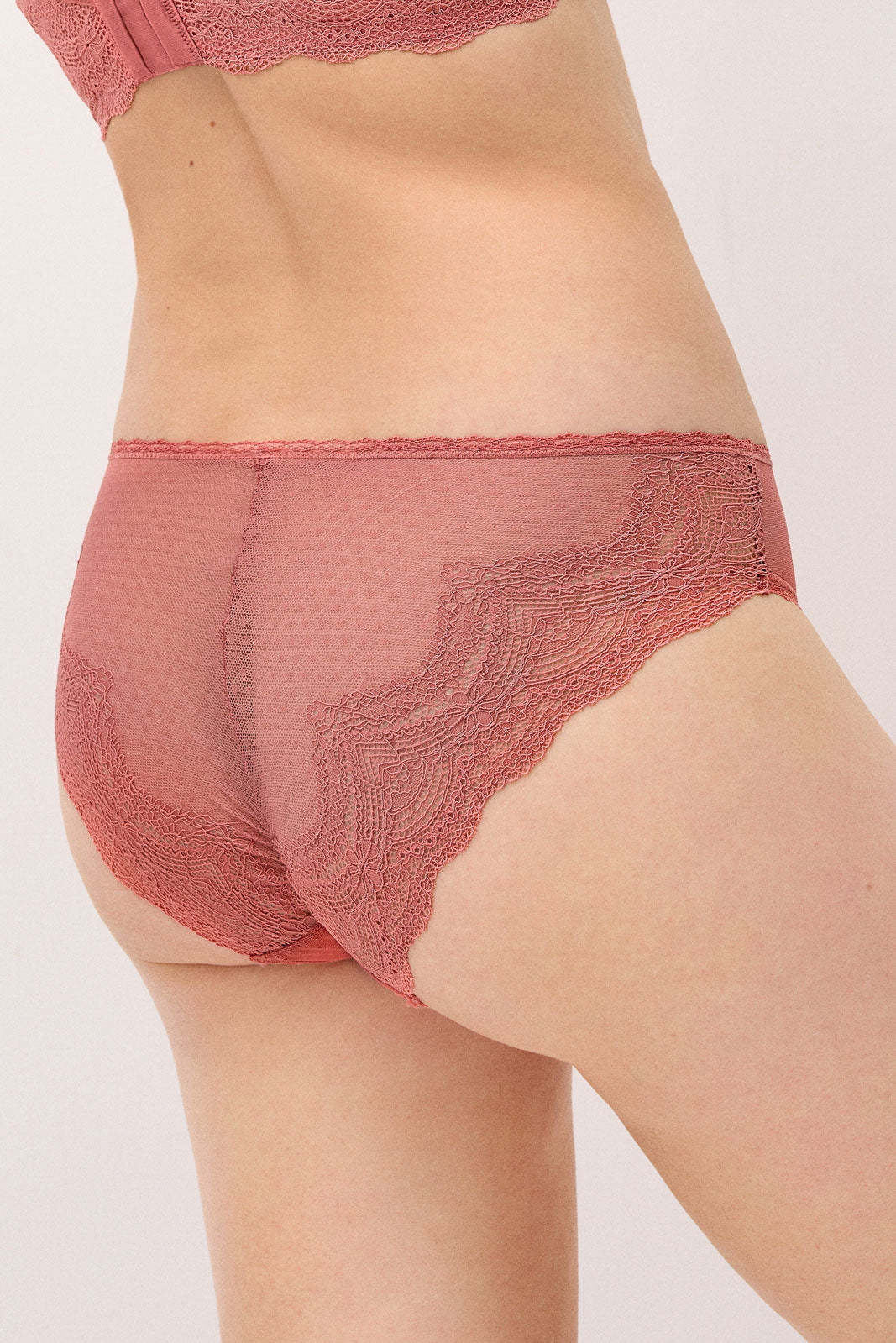 Braga midi plumeti rosa - Ysabel Mora