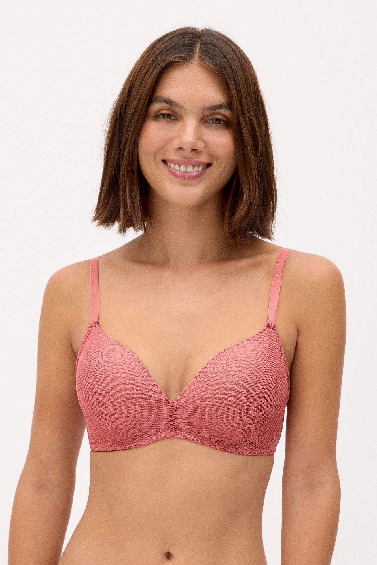 Wireless bra with pink plumeti padding