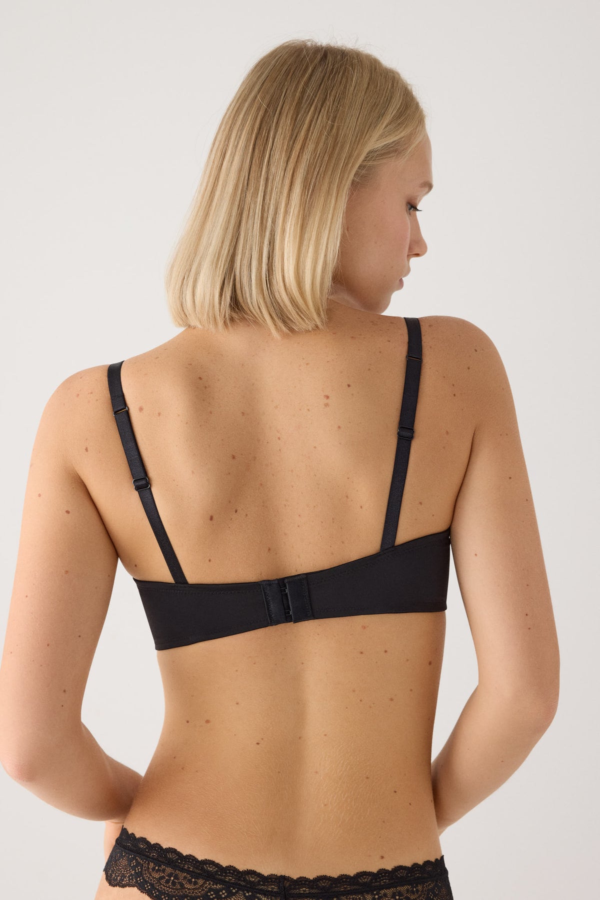 Black balconette bra | Paula Echevarria Limited Edition