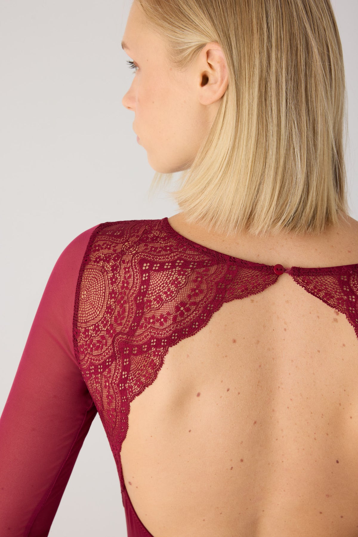 Burgundy long-sleeve open-back bodysuit | Paula Echevarria Limited Edition