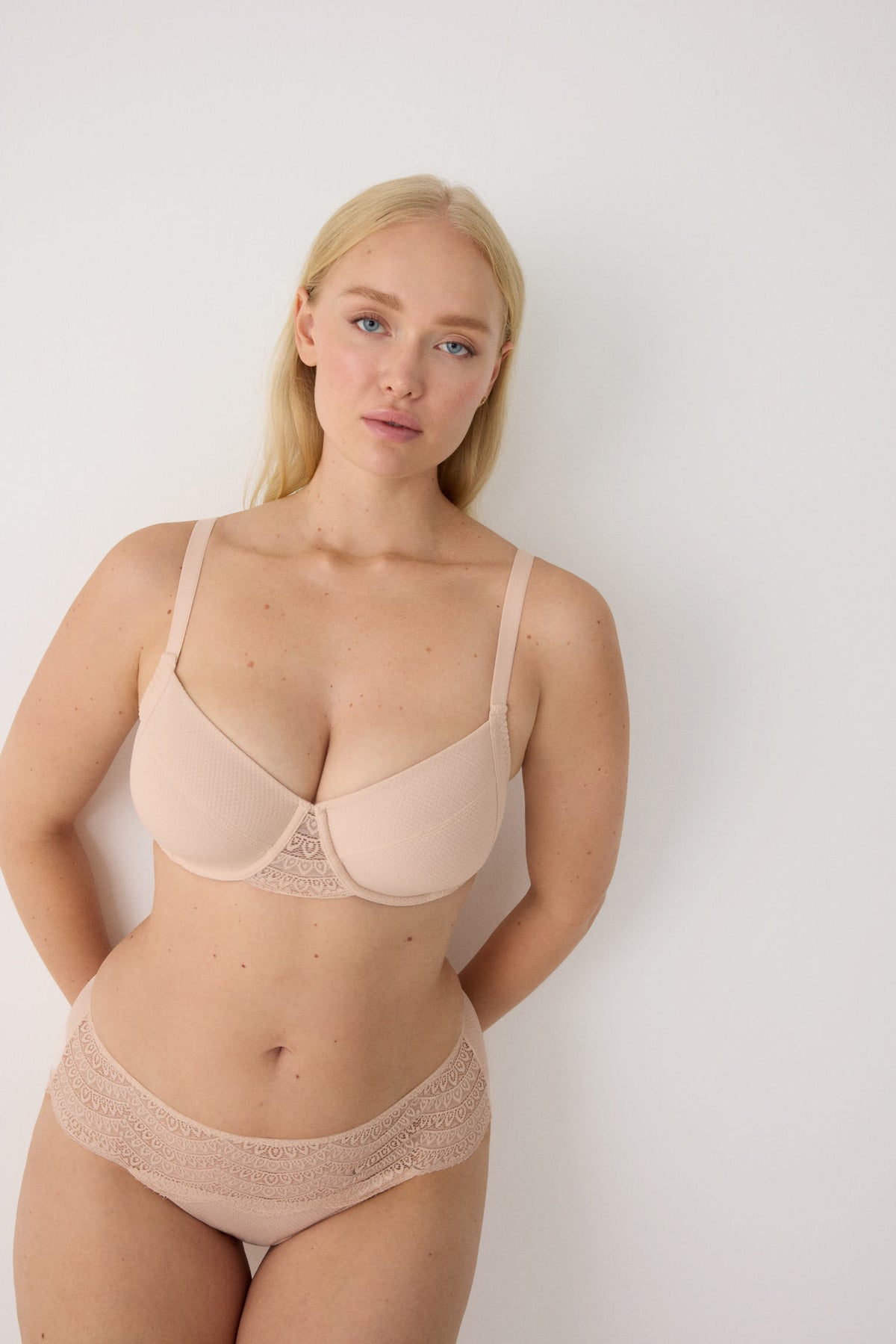 Nude full-cup underwired unpadded minimiser bra