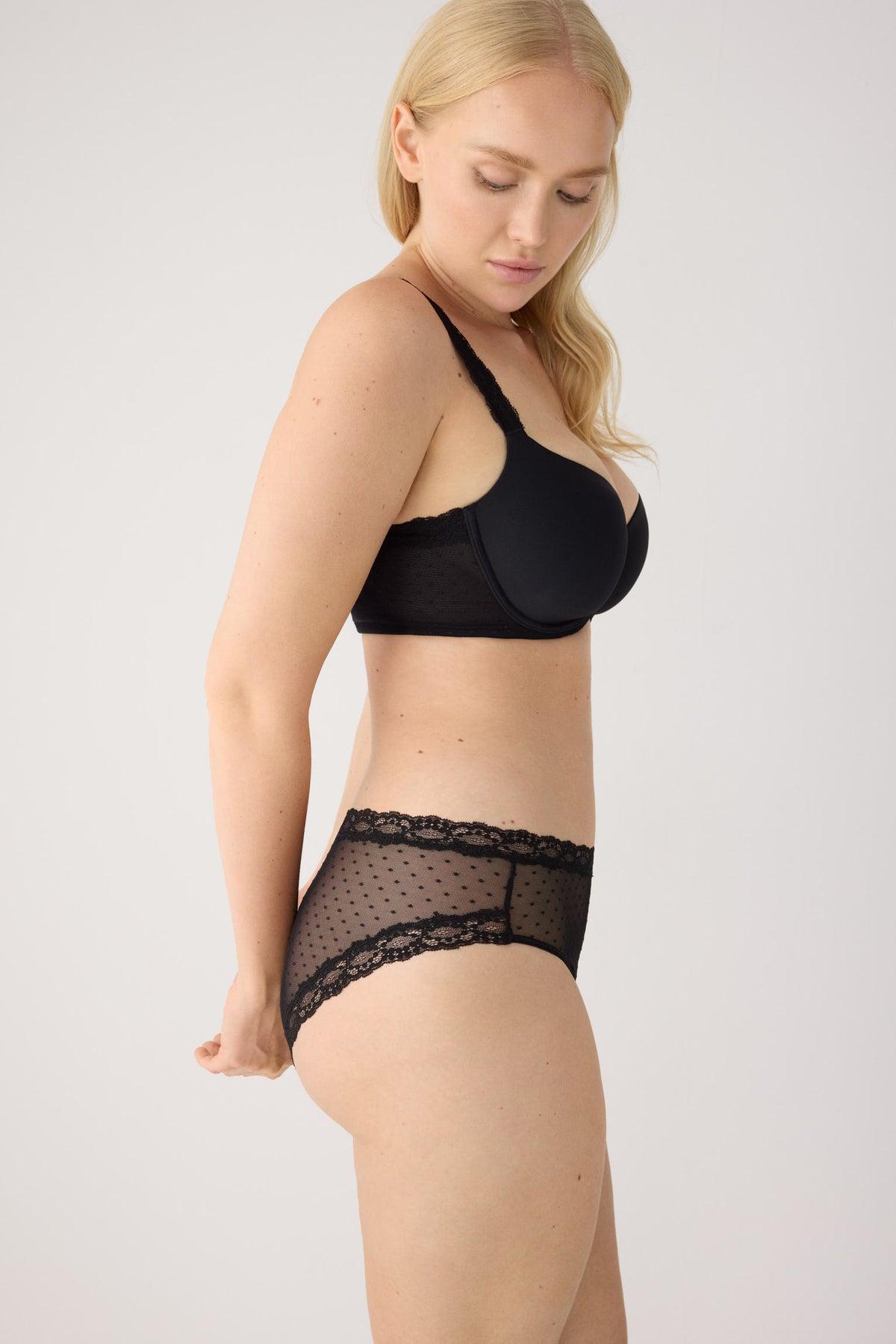 Midi briefs plumetis black