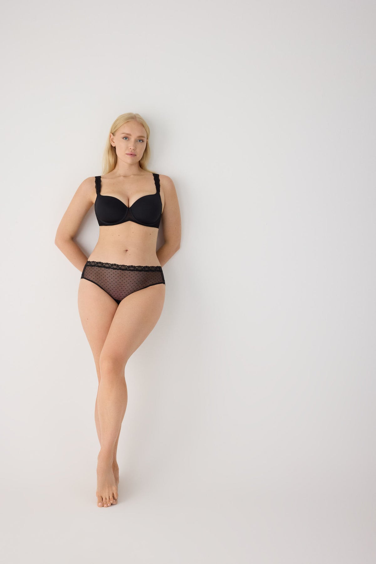Midi briefs plumetis black