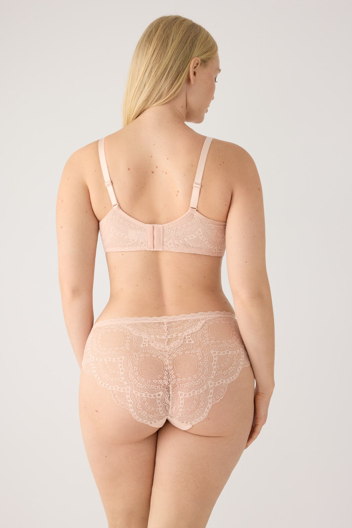 Midi briefs lace nude | Paula Echevarria Limited Edition