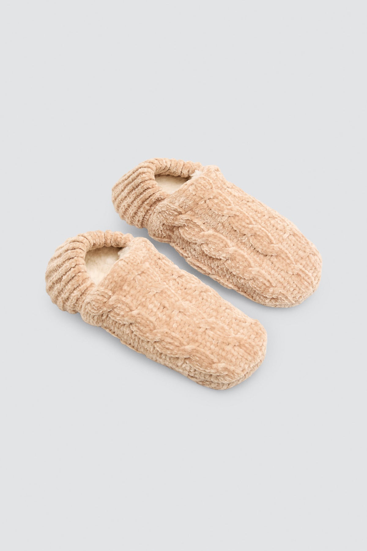 Women's velvet non-slip sherpa-lined slipper socks, beige