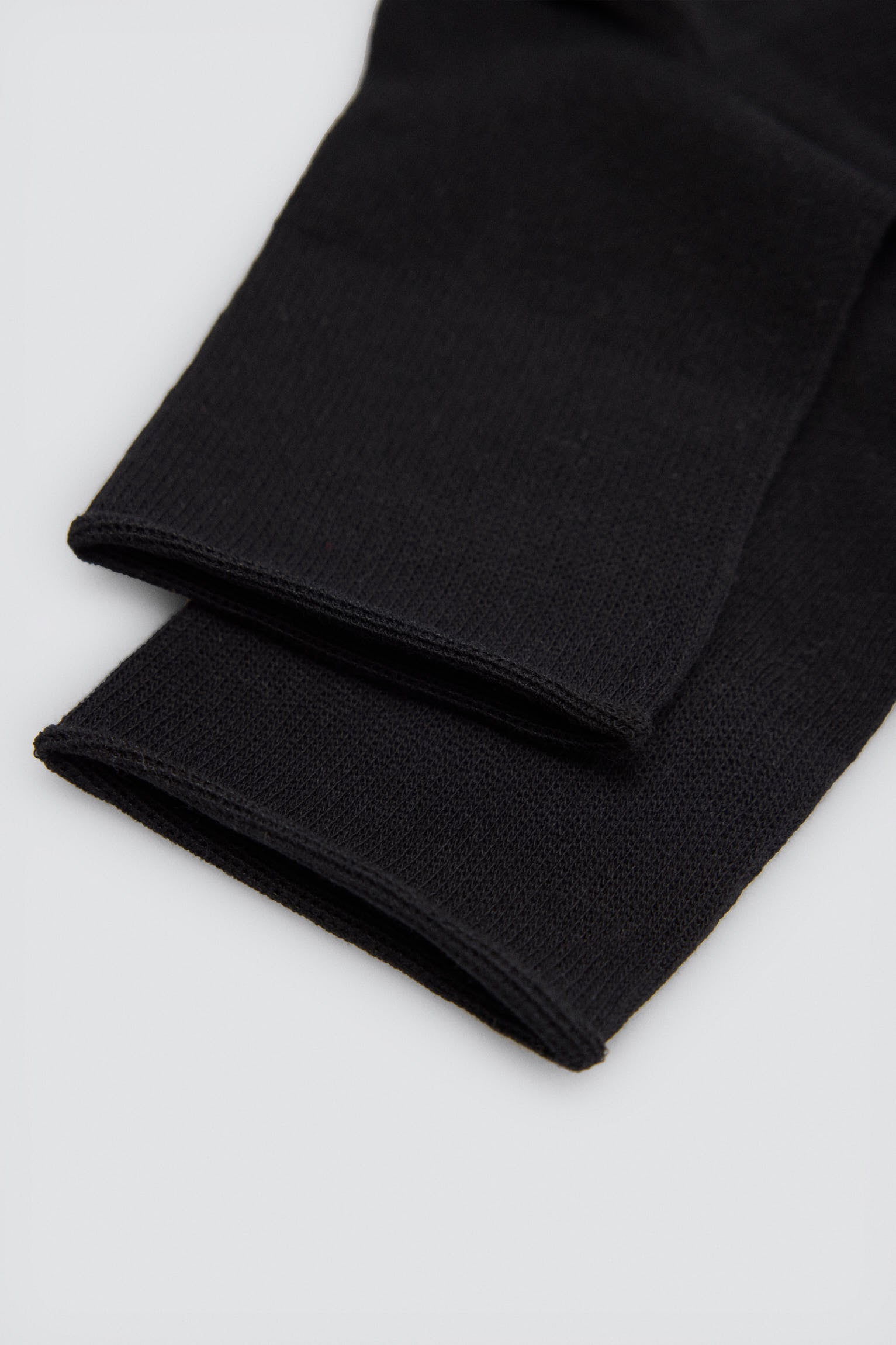 12996_NEGRO-pack-3-calcetines-mujer-transpirables-basicos-negros-ysabel-mora