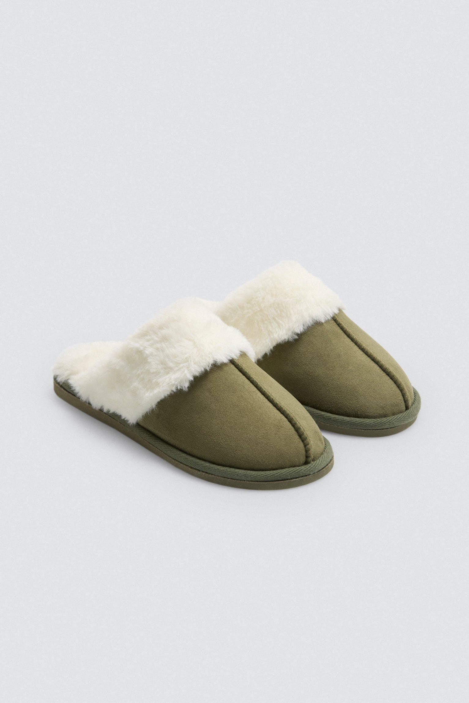 14174-3-zapatillas-de-casa-pelo-verde