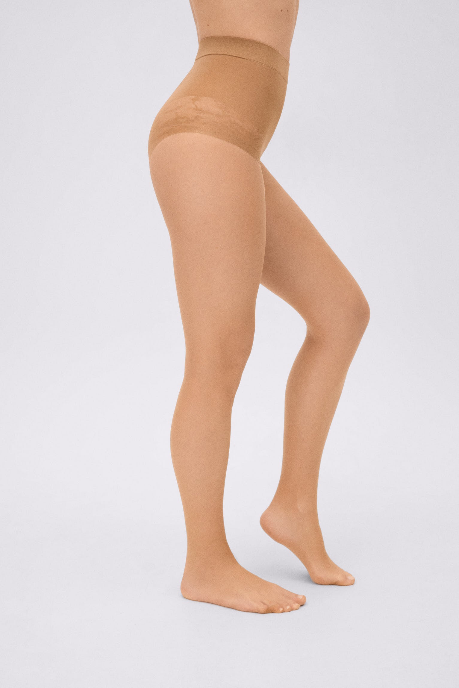 Unbreakable 10 denier brown shaping panty