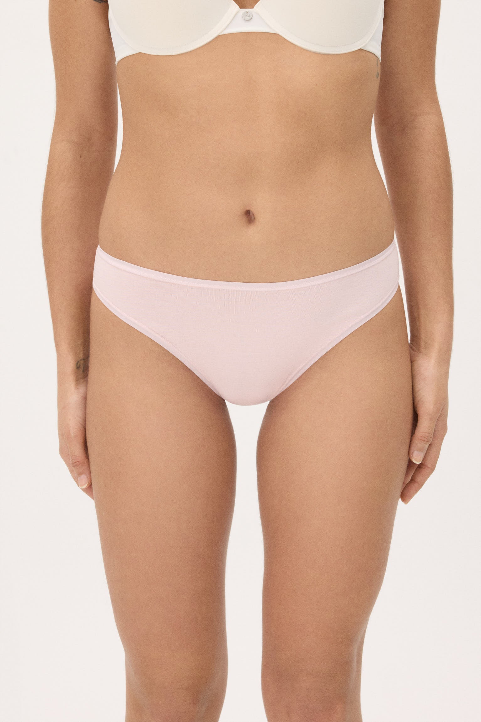 Pack of 6 plain and patterned mini panties