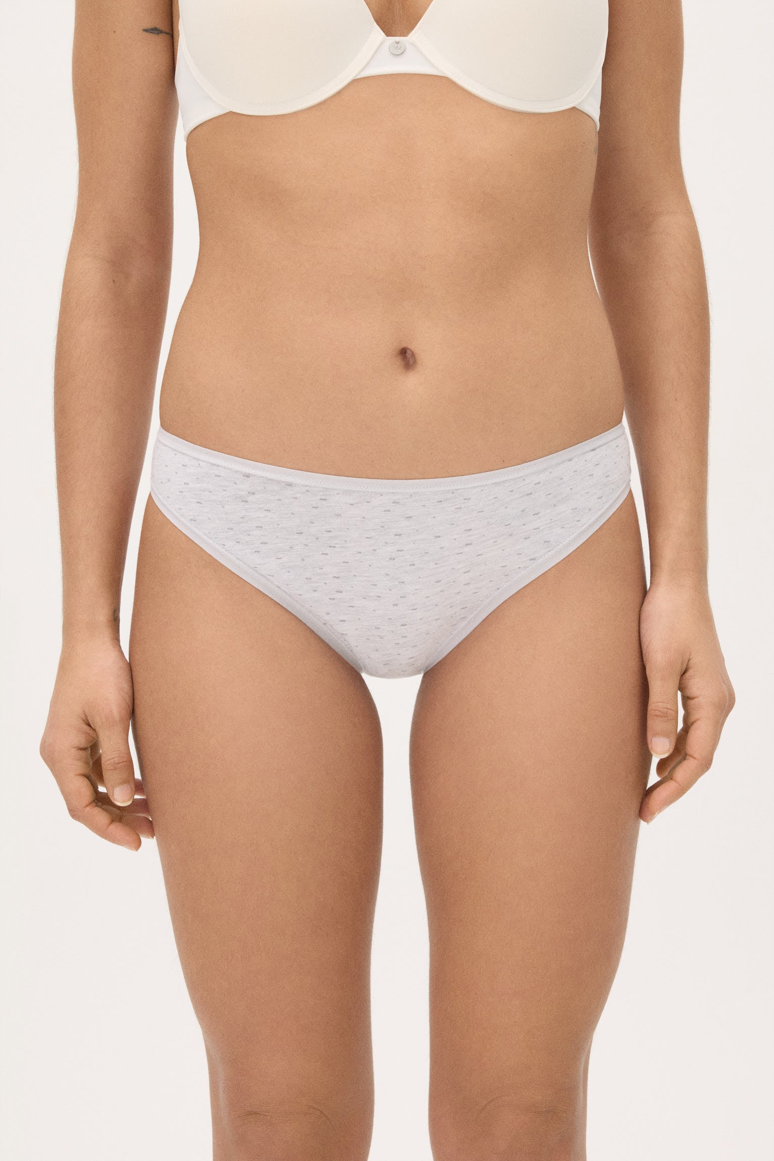 Pack of 6 plain and patterned mini panties