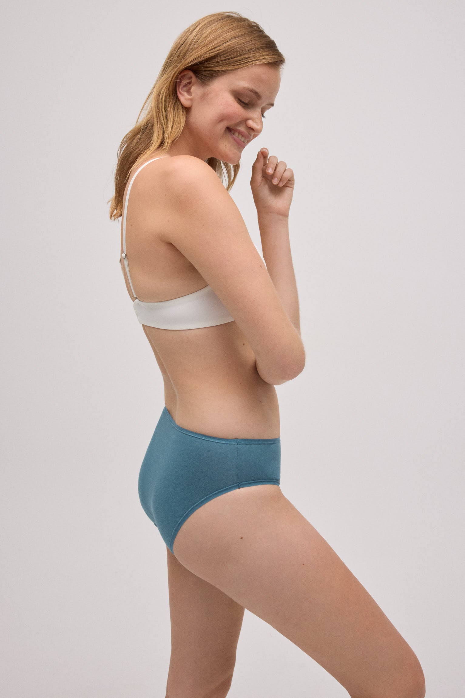 Pack of 4 basic cotton midi panties