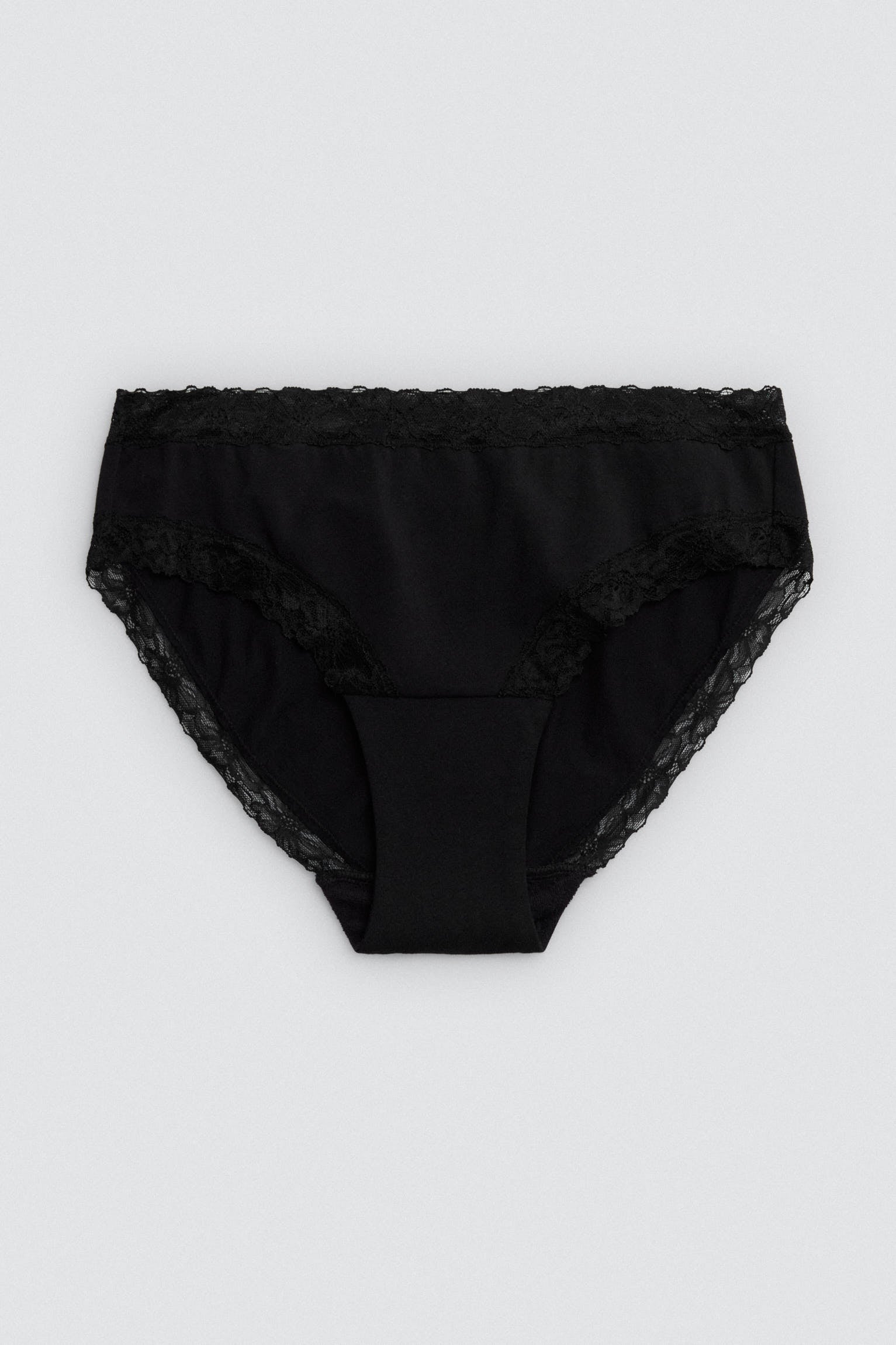 19478-4-braga-midi-detalles-encaje-negro
