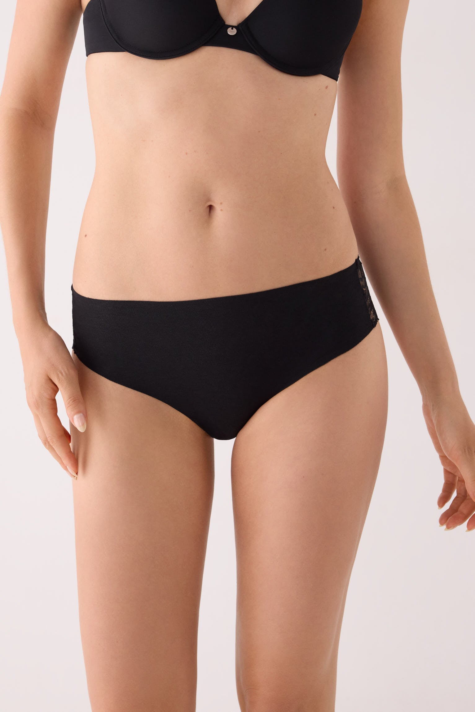 Midi briefs laser-cut cotton with lace black