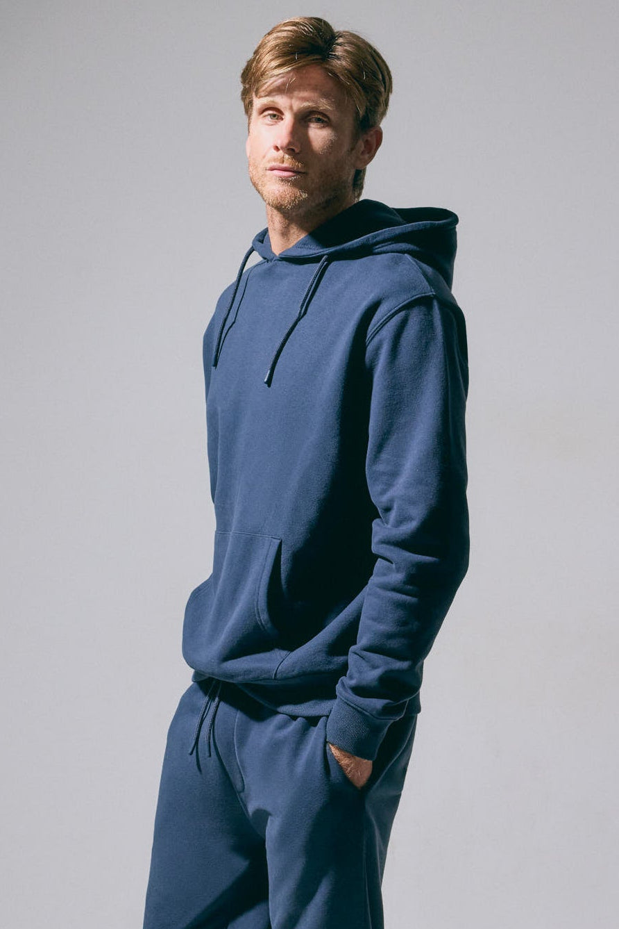 Men's navy fleece half-zip sports sweatshirt