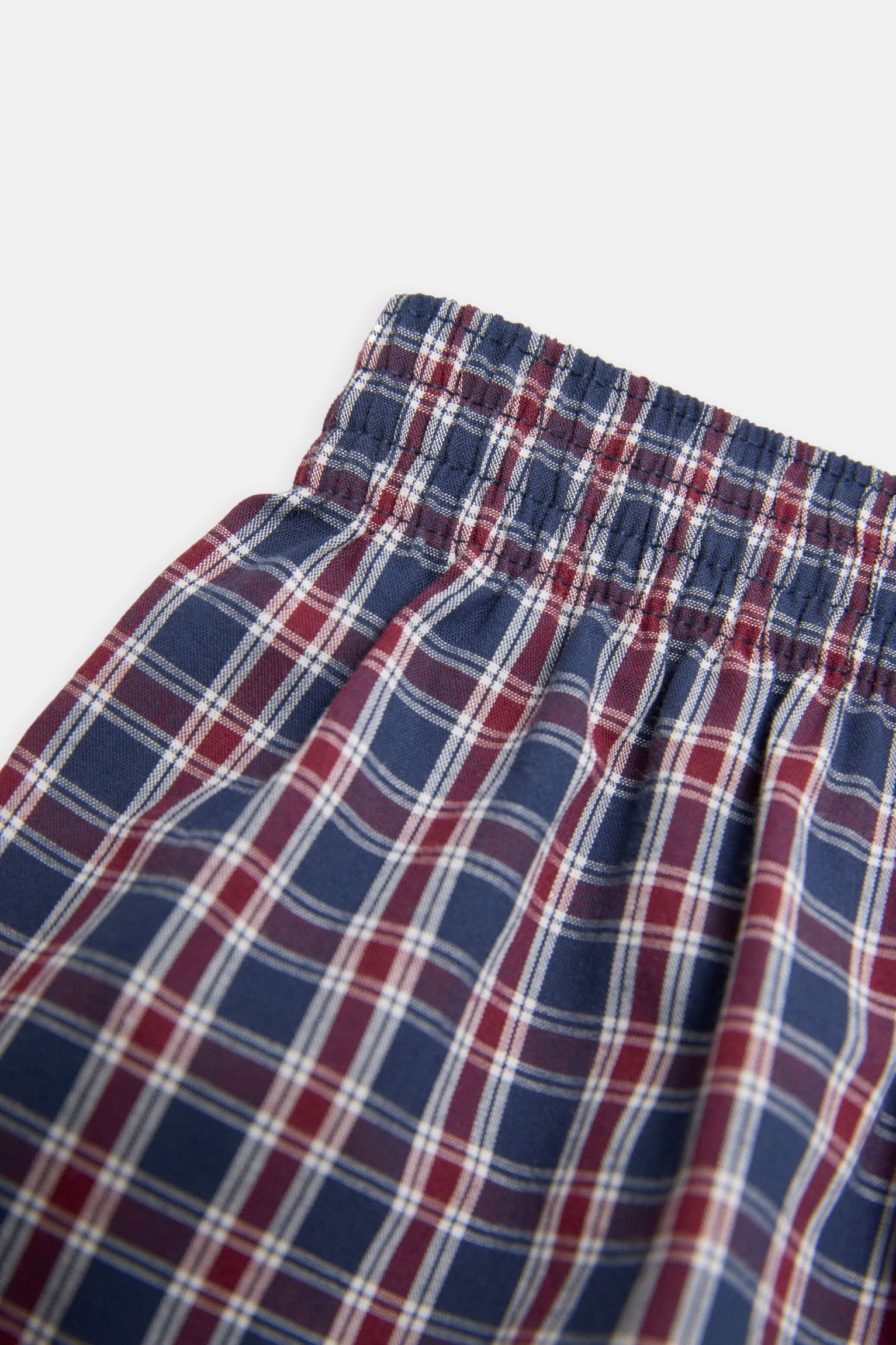 Boxer fabric opening with checkered print