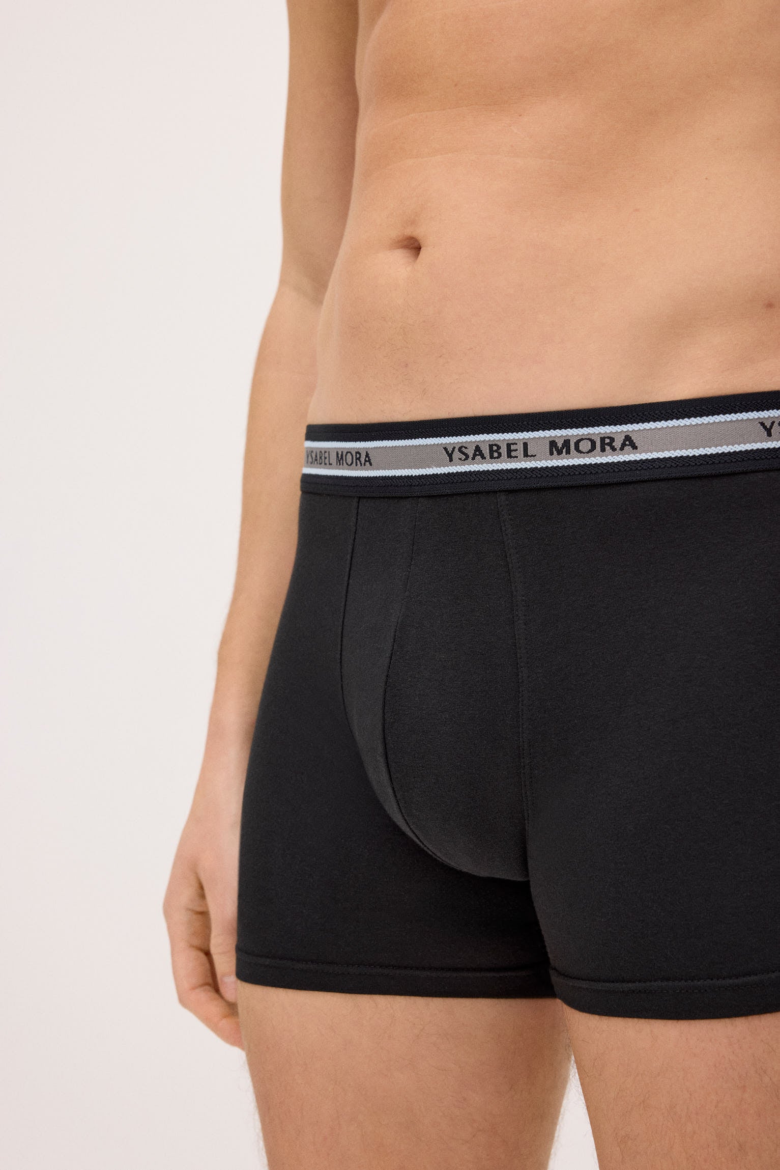 Pack of 3 plain black basic boxer shorts