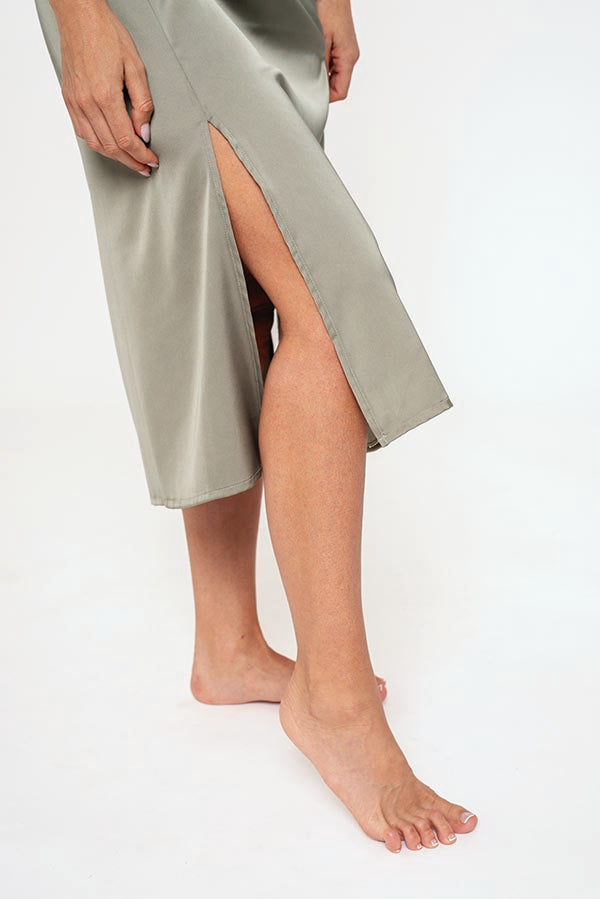 Green satin midi women's nightgown | MUYDEMI