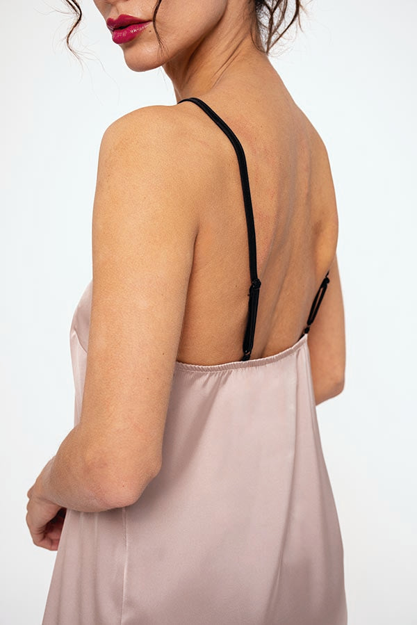 Women's short pink satin nightgown | MUYDEMI