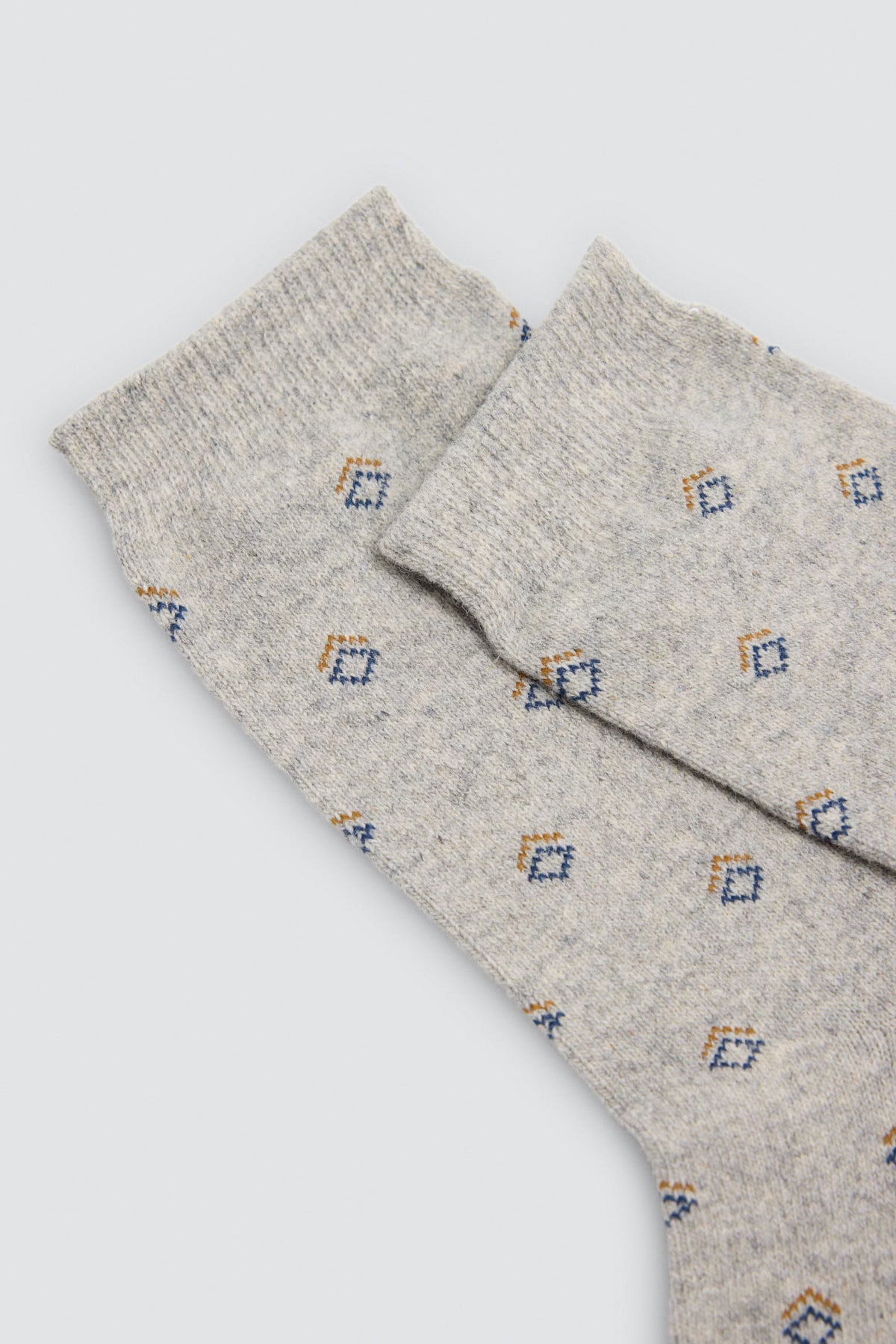 Pack of 4 men's wool socks with assorted prints
