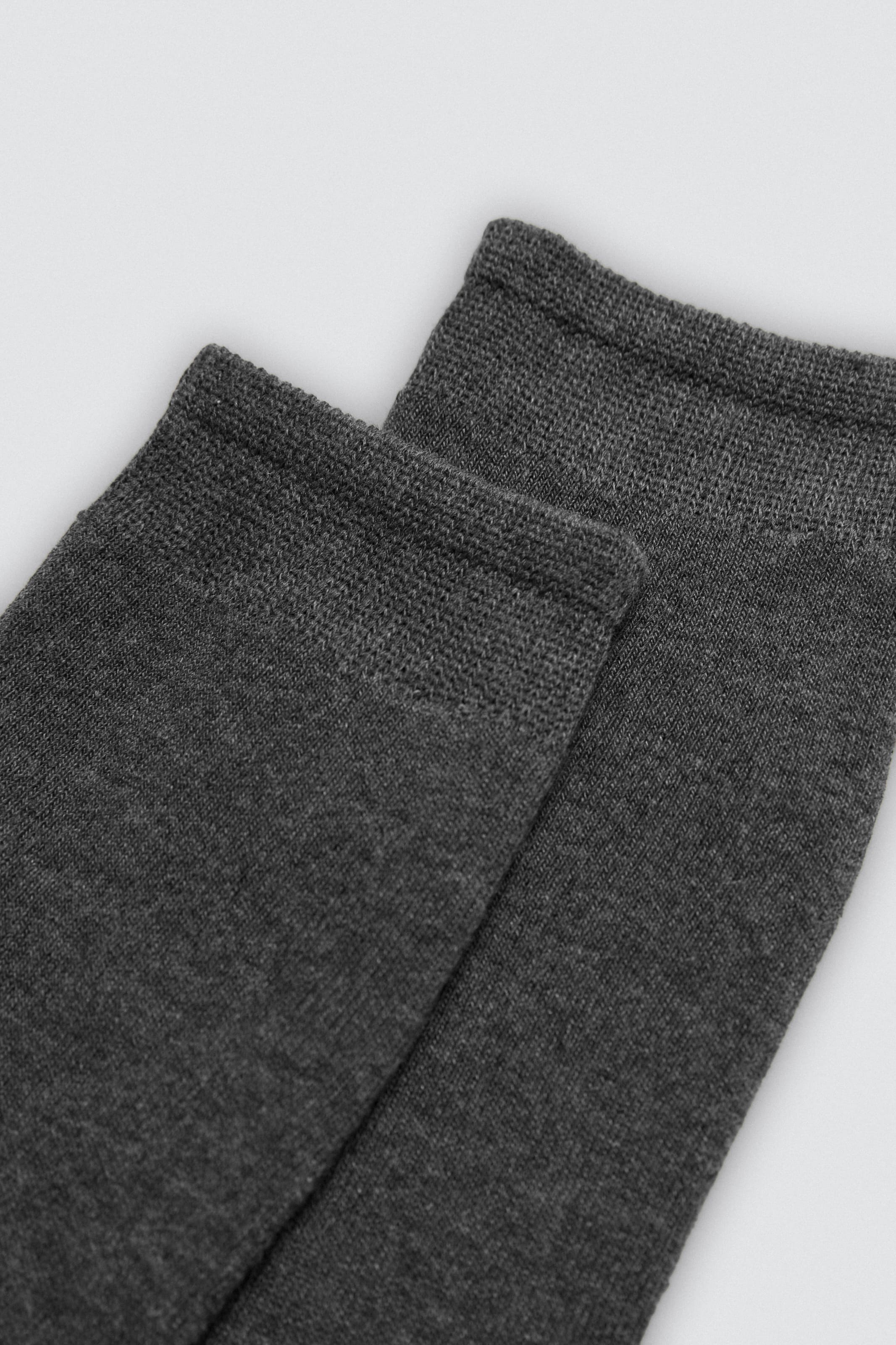Pack of 3 high thermal socks with anti-pressure cuffs in neutral colors