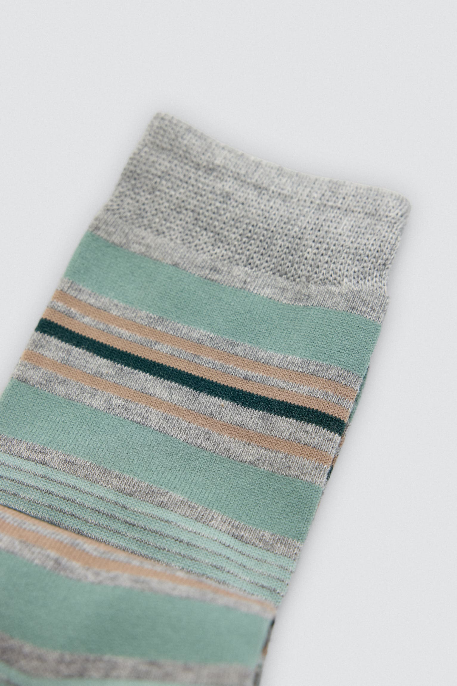 22936-5-pack-3-calcetines-altos-estampados