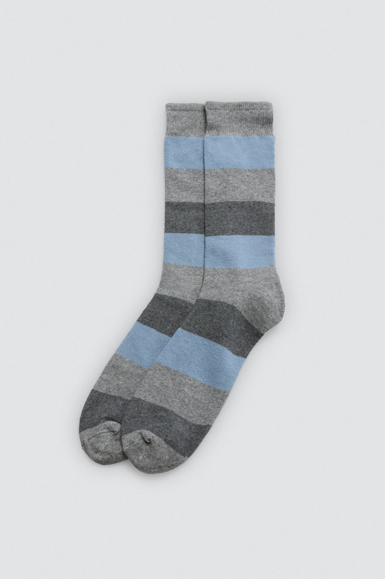 22949-4-pack-3-calcetines-termicos-altos-termicos-sin-puno-estampados