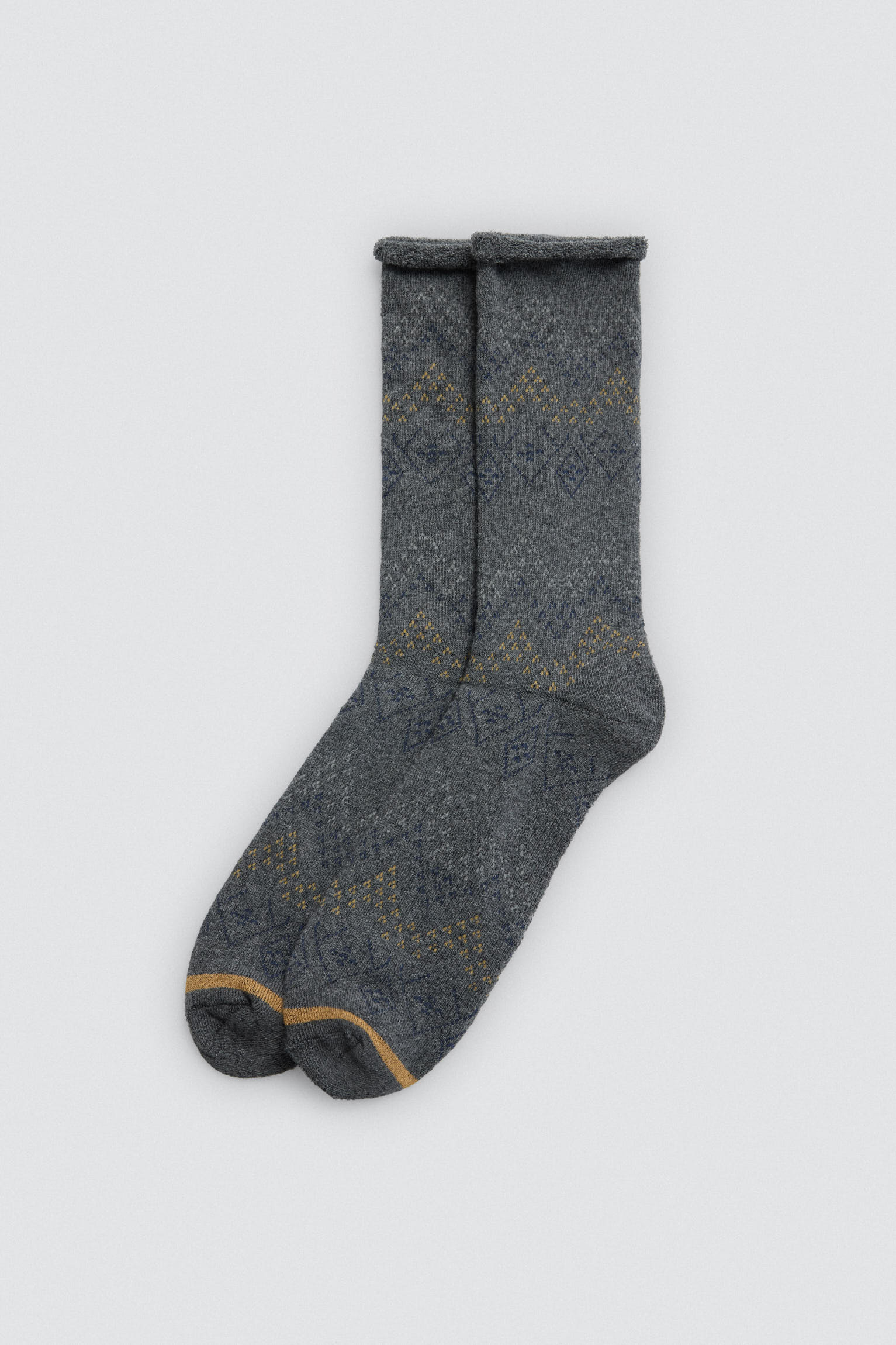 22952-4-pack-3-calcetines-altos-termicos--sin-puno-estampados
