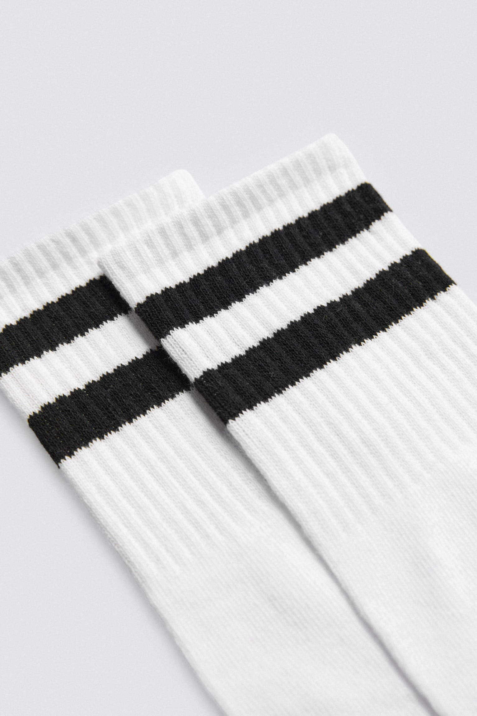 Pack of 3 white striped cuff sports socks