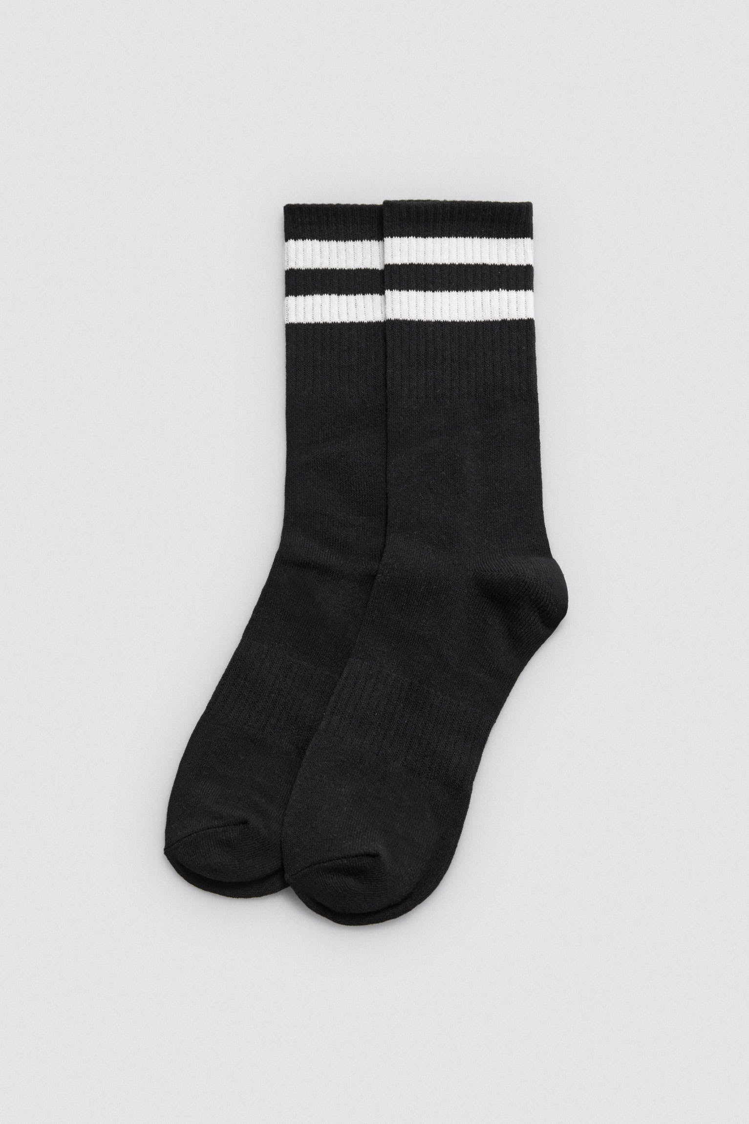 Pack of 3 sports socks with black striped cuffs