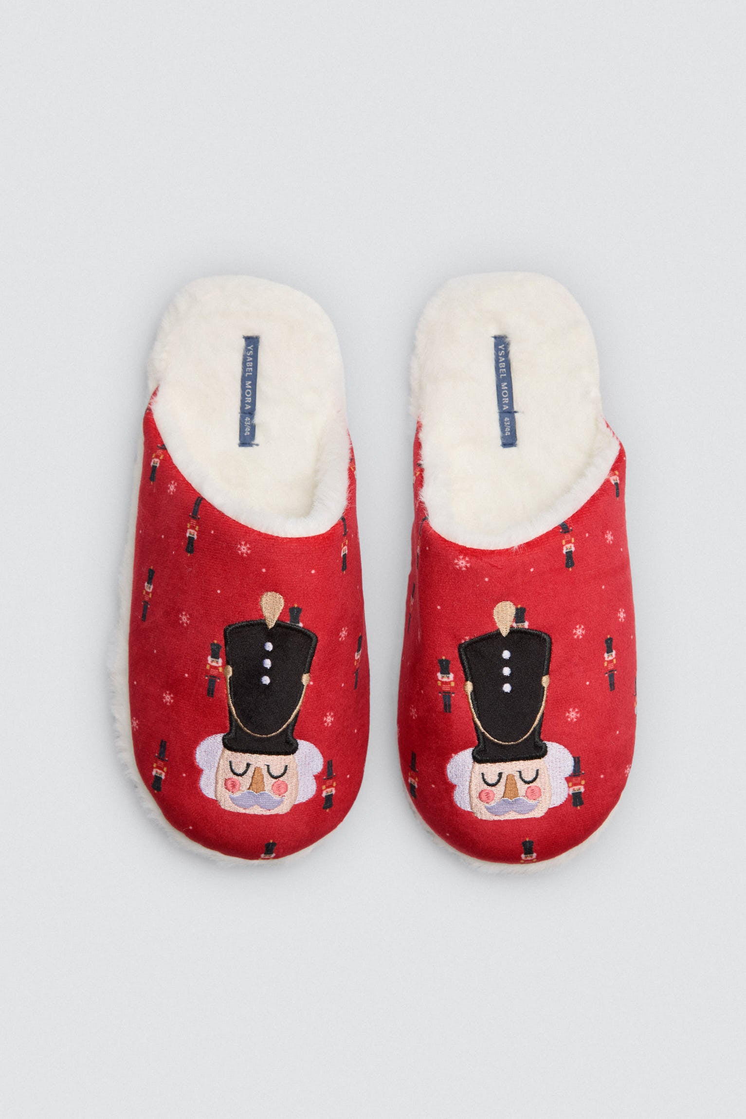 24088-3-zapatillas-casa-hombre-navidad-cascanueces-ysabel-mora