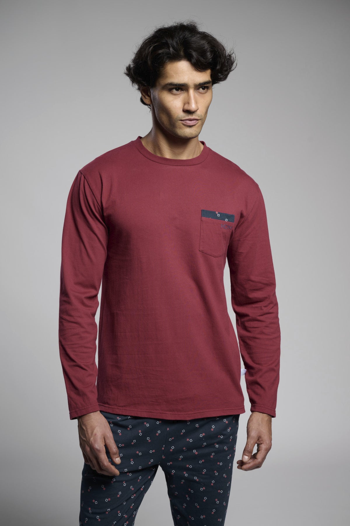 Men's long cotton printed pyjamas with pocket detail