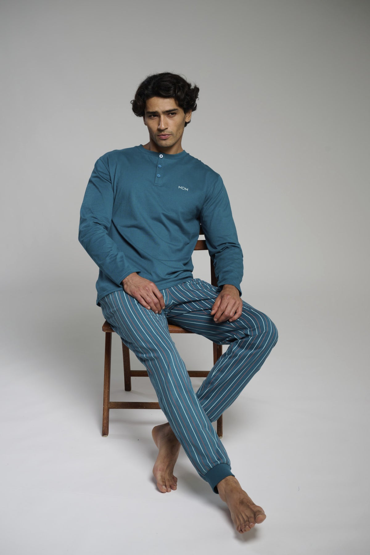 Men's long cotton Henley-neck striped pyjamas