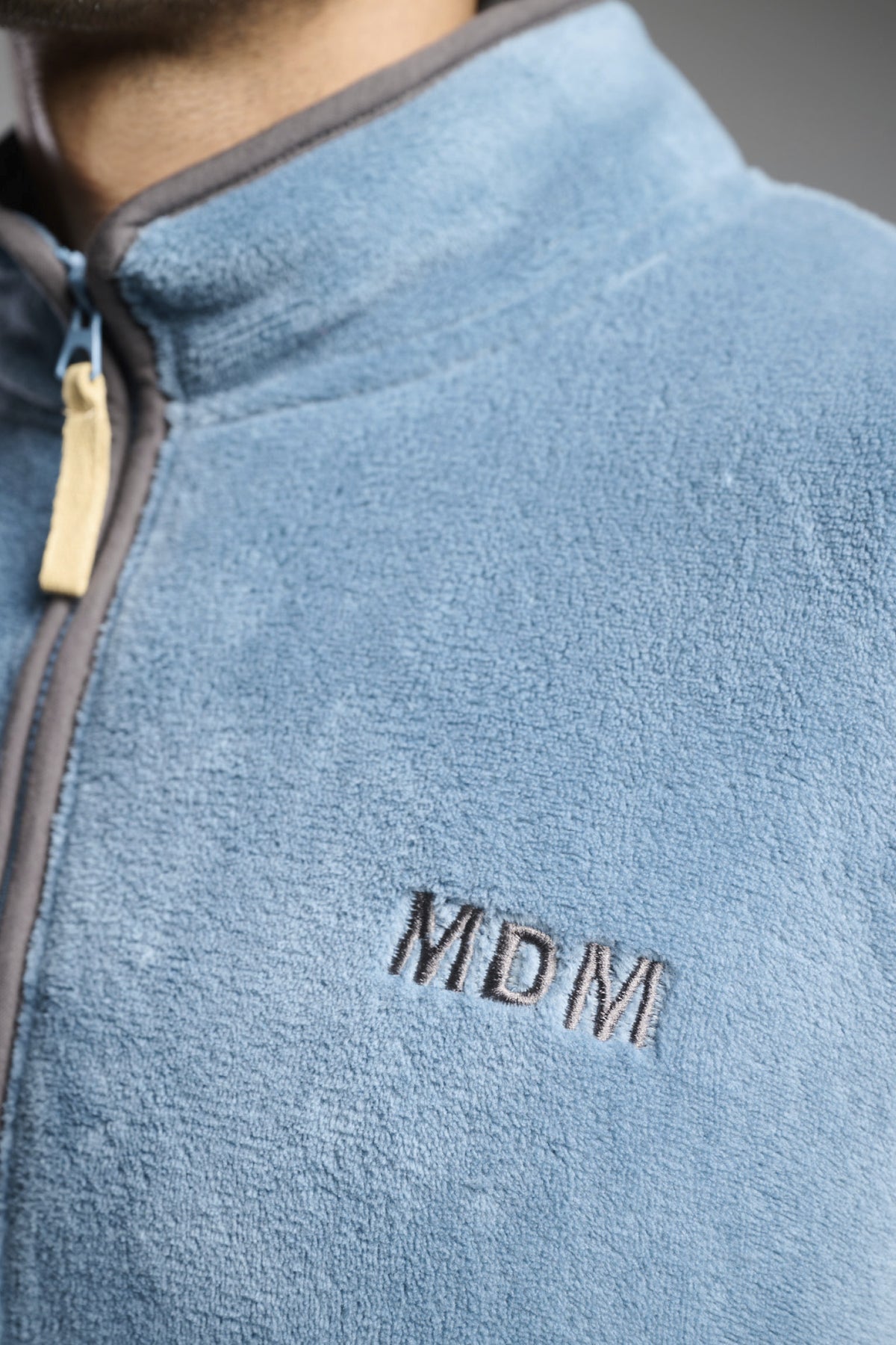 Men's short blue coral fleece robe with zip