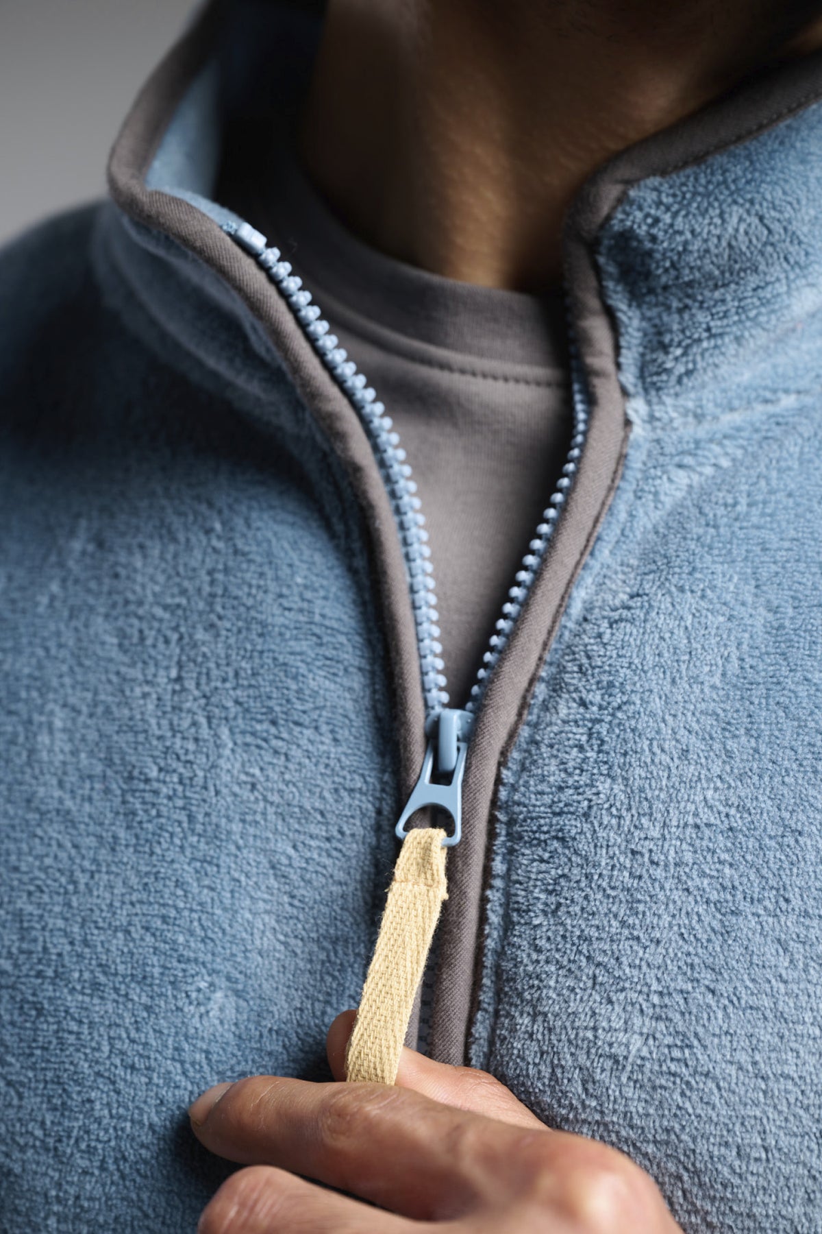 Men's short blue coral fleece robe with zip