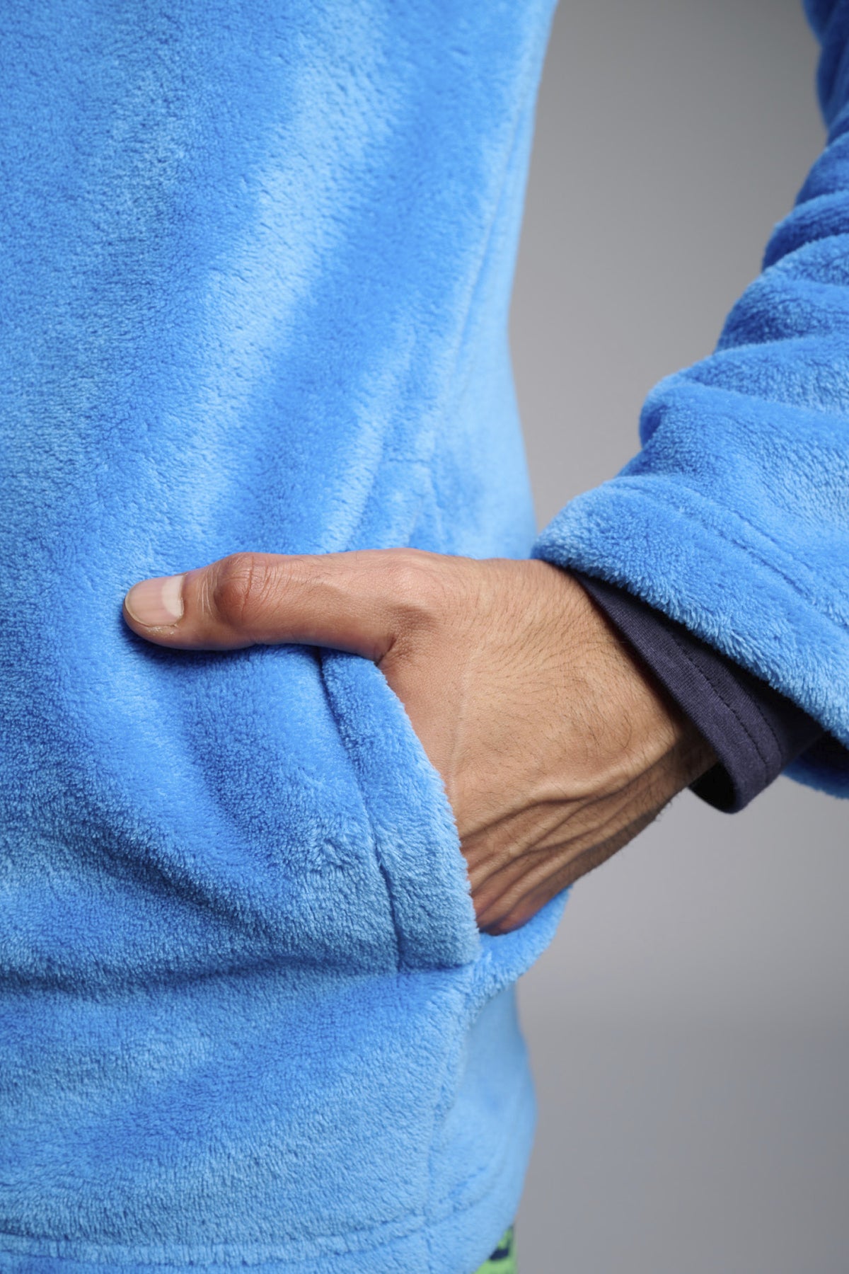 Men's short blue coral fleece robe with embroidered detail
