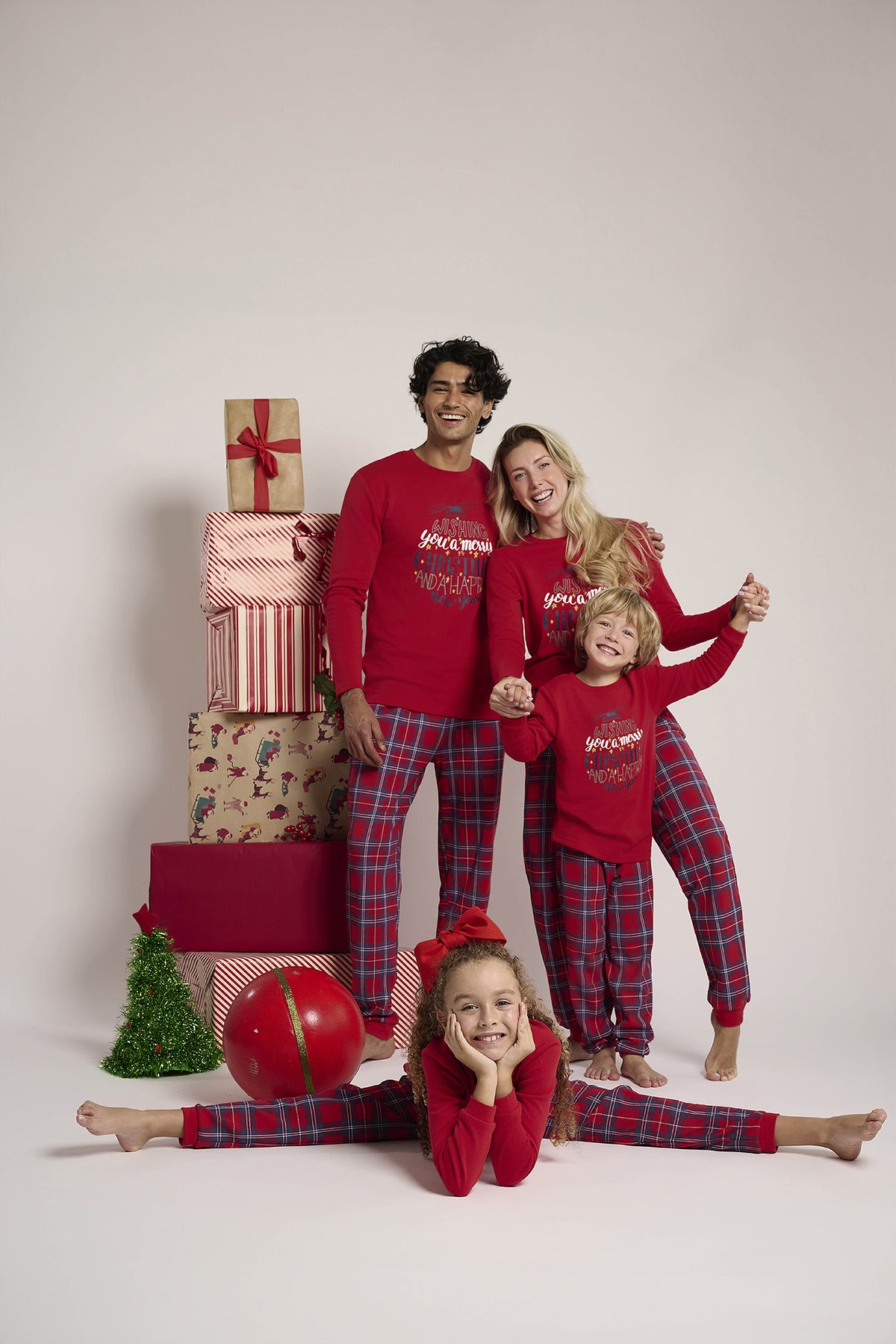 Men's long brushed Christmas-print Wishing you a Merry Christmas and a Happy New Year pyjamas