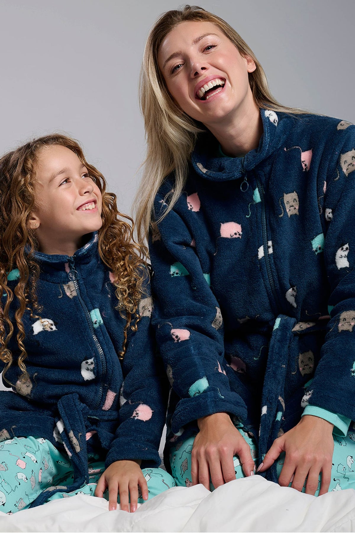 Girls' cat-print coral fleece robe
