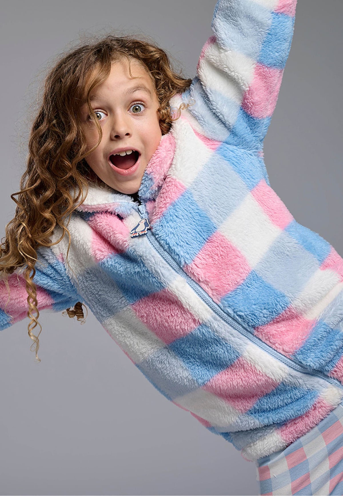 Girls' checked sherpa fleece robe with zip fastening