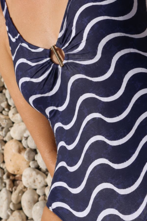 Slimming swimsuit with marine wave print, cup C