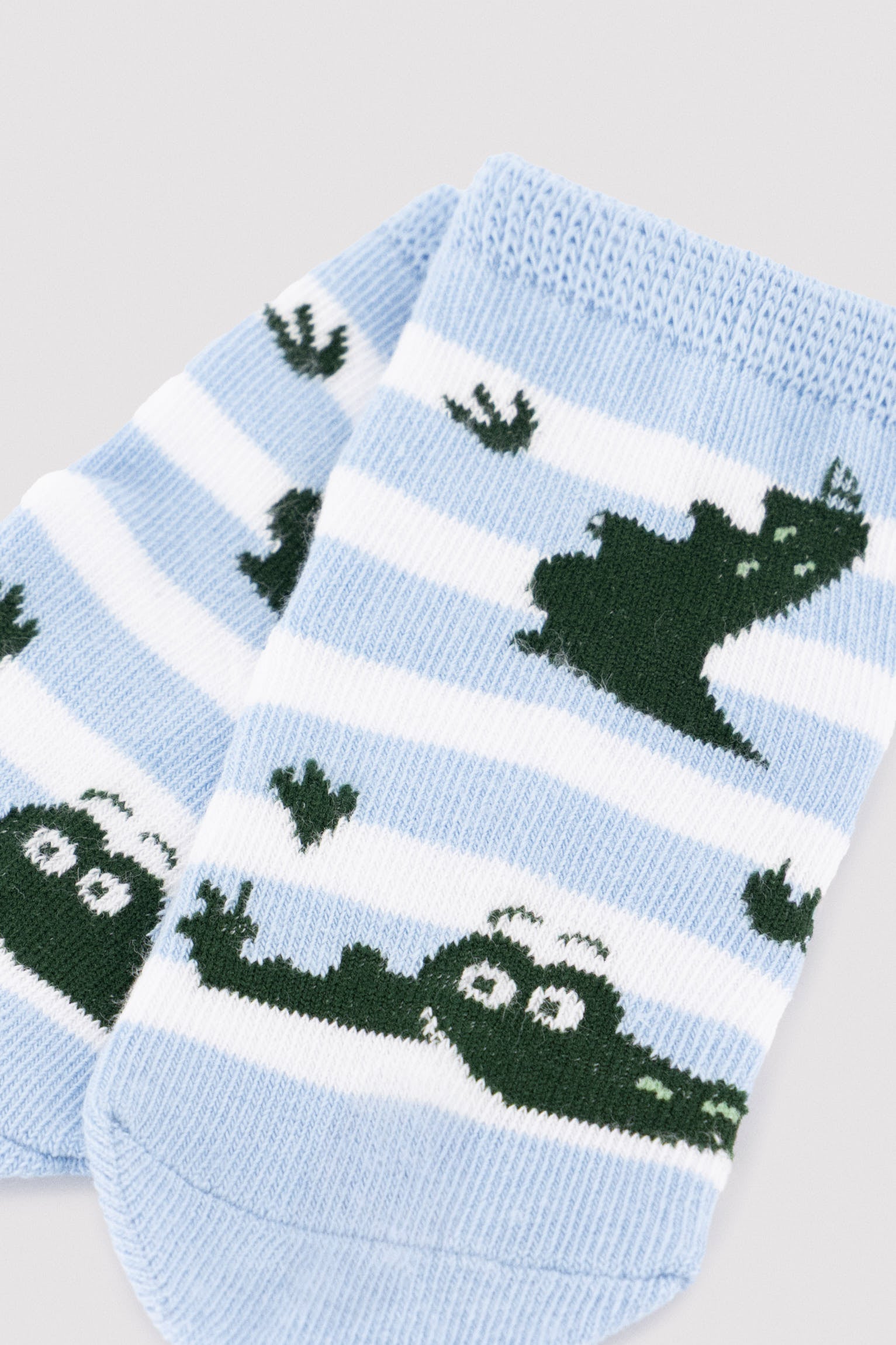 Pack of 3 baby short socks with crocodile print