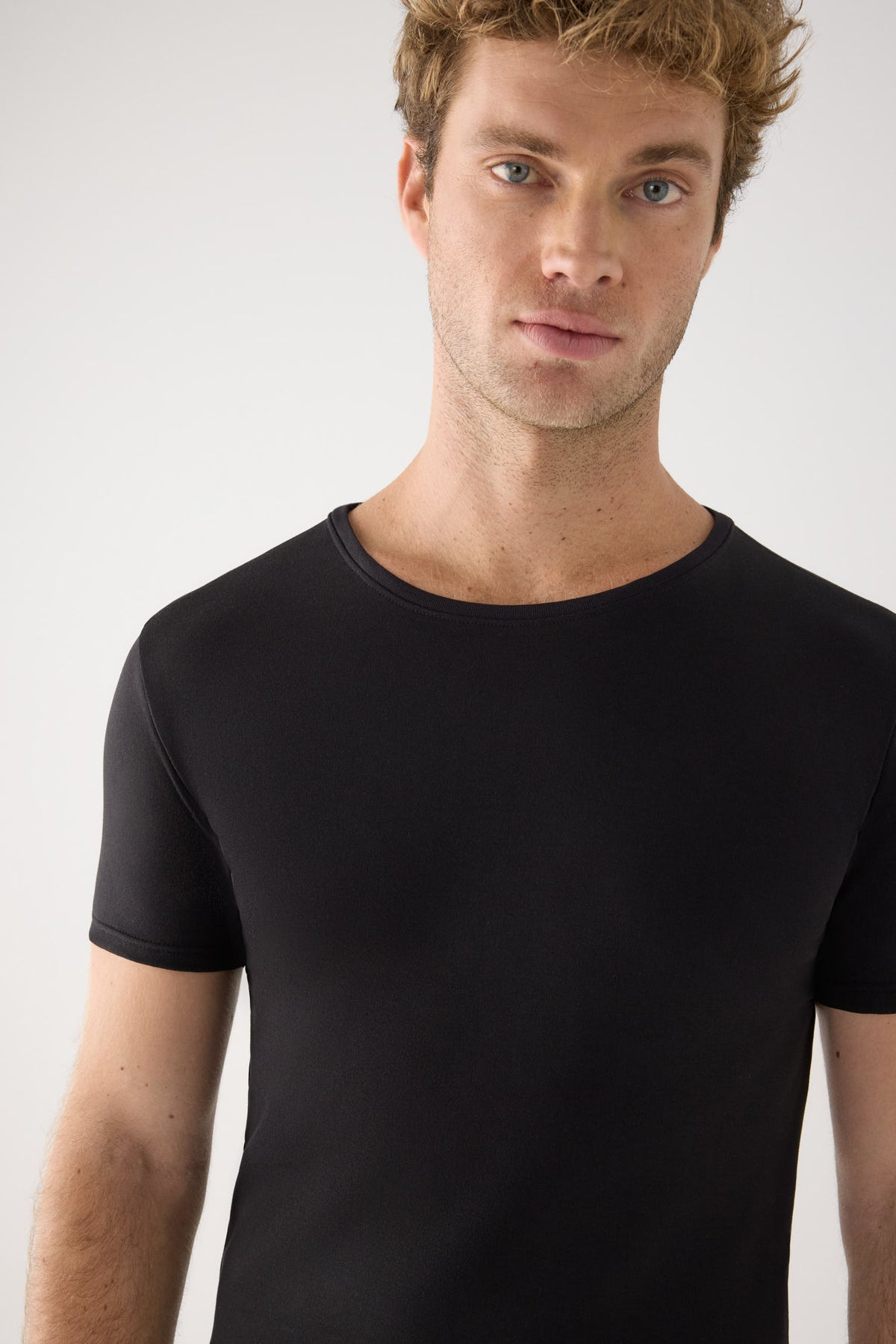 LIGHTWEIGHT THERMAL Men's Short Sleeve Cotton T-Shirt Black