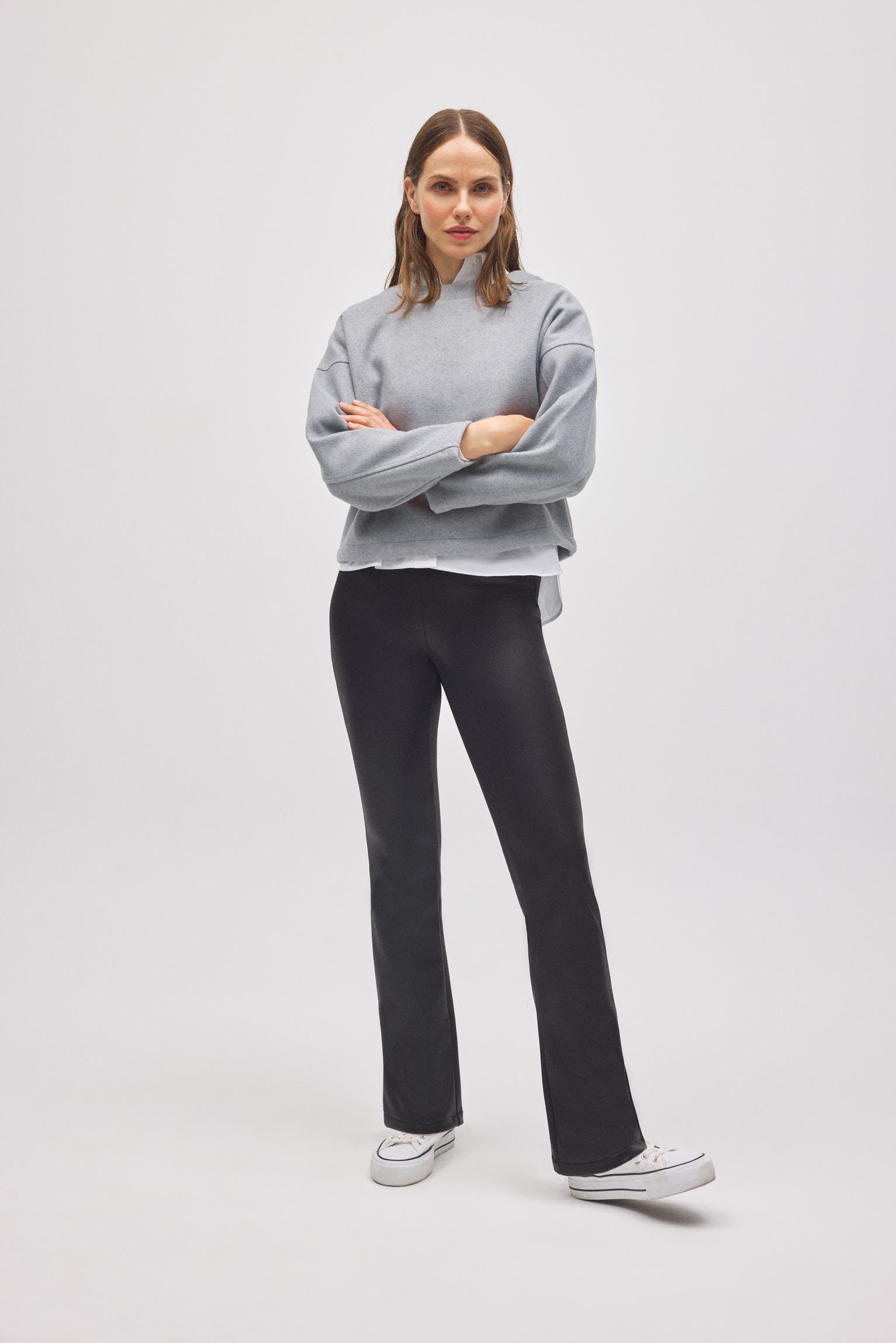 70443-1-pantalon-termico-elastico-efecto-piel-flare-negro-ysabel-mora