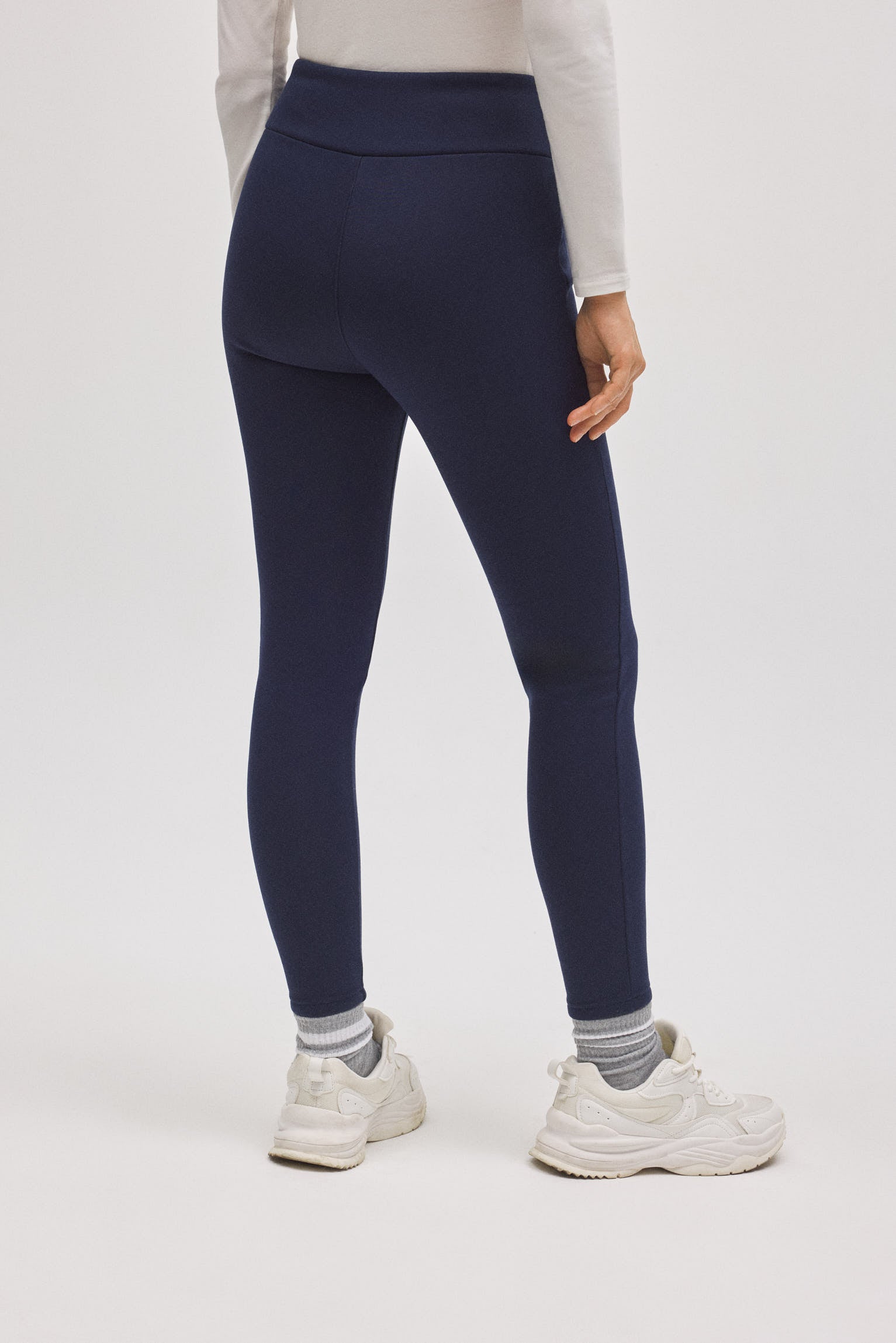 70450-3-leggings-termicos-afelpados-comfy-marino-ysabel-mora
