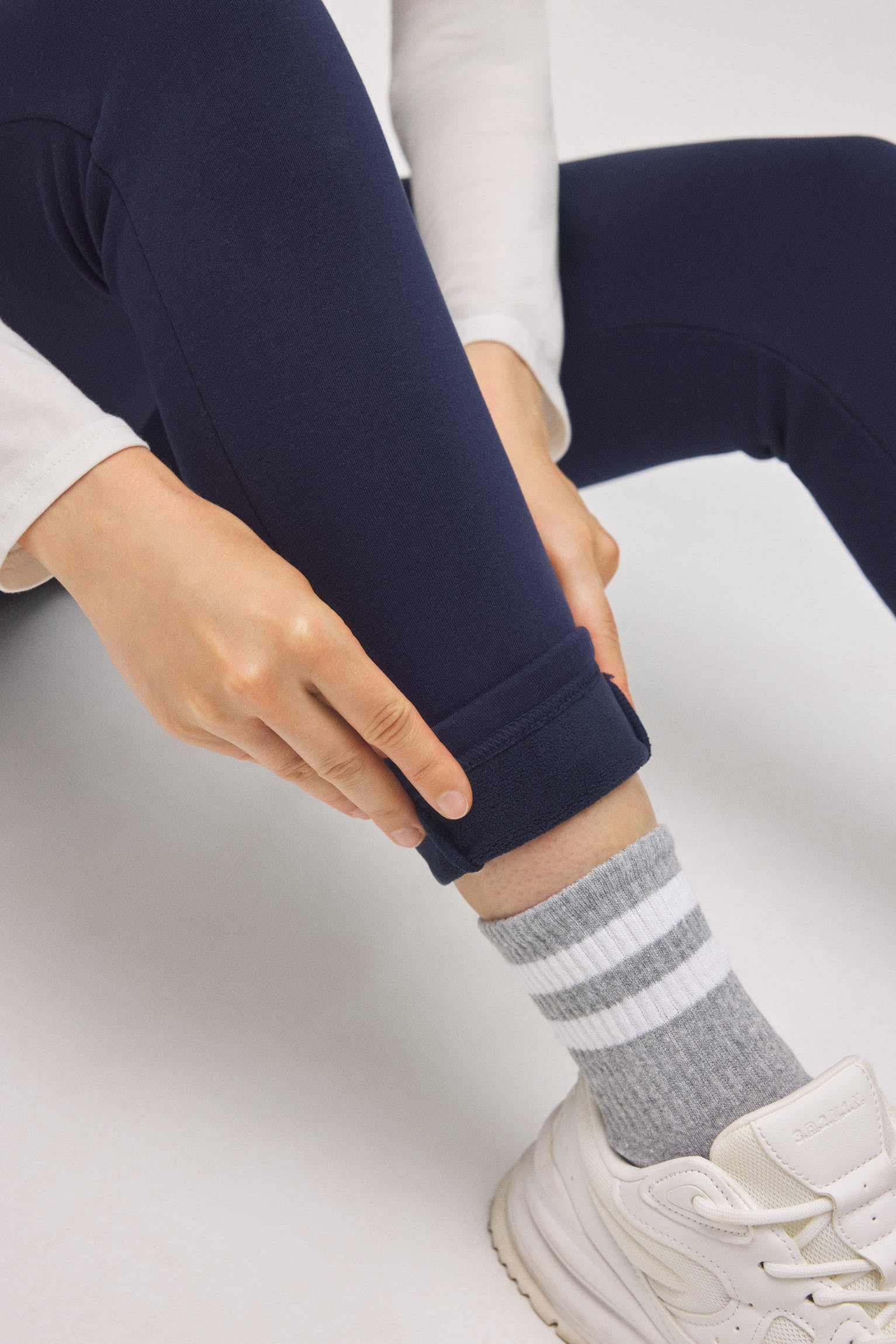70450-5-leggings-termicos-afelpados-comfy-marino-ysabel-mora