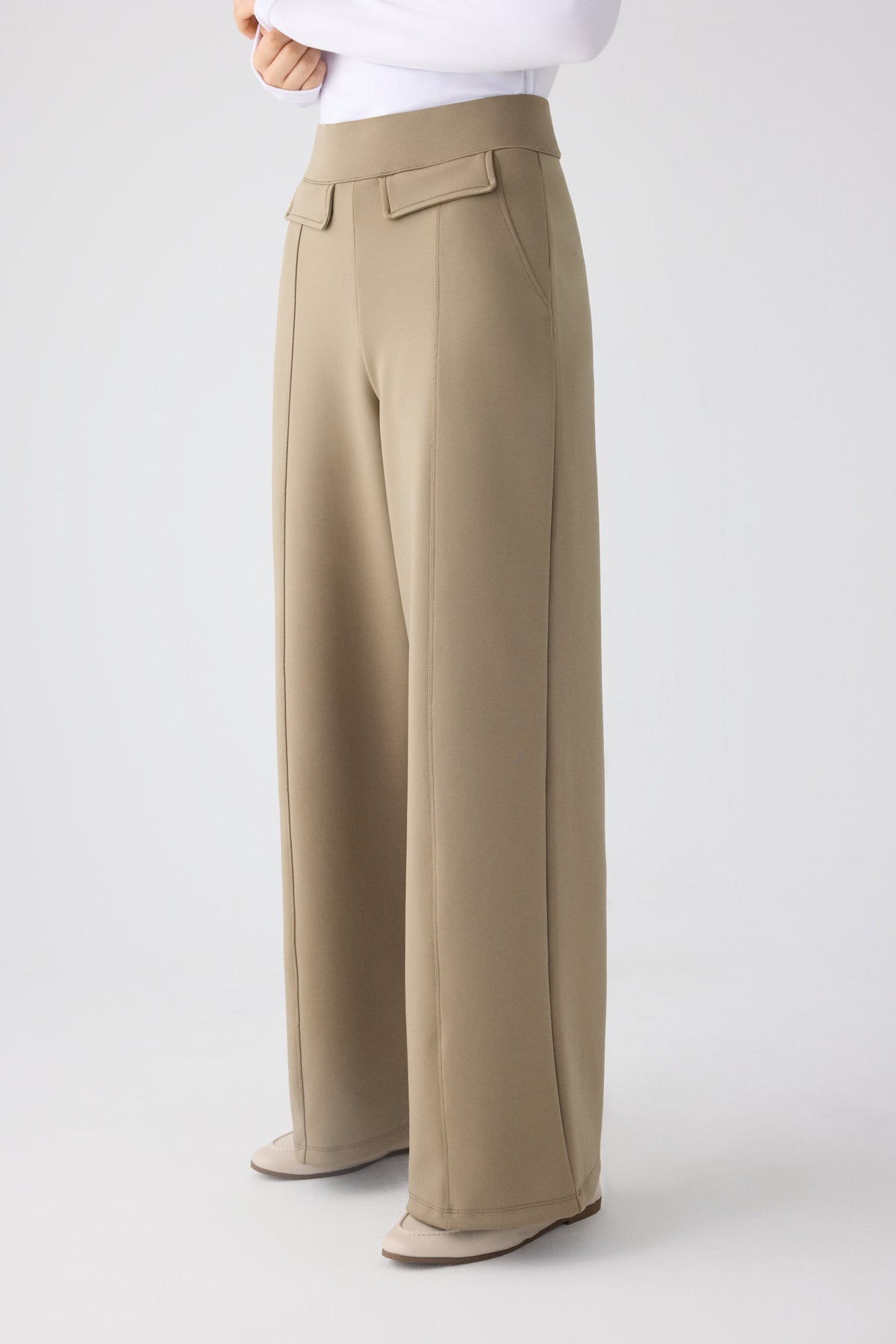 70473-olive-stone-pantalon-mujer-ancho-de-tiro-alto-nervio-central-verde-oliva