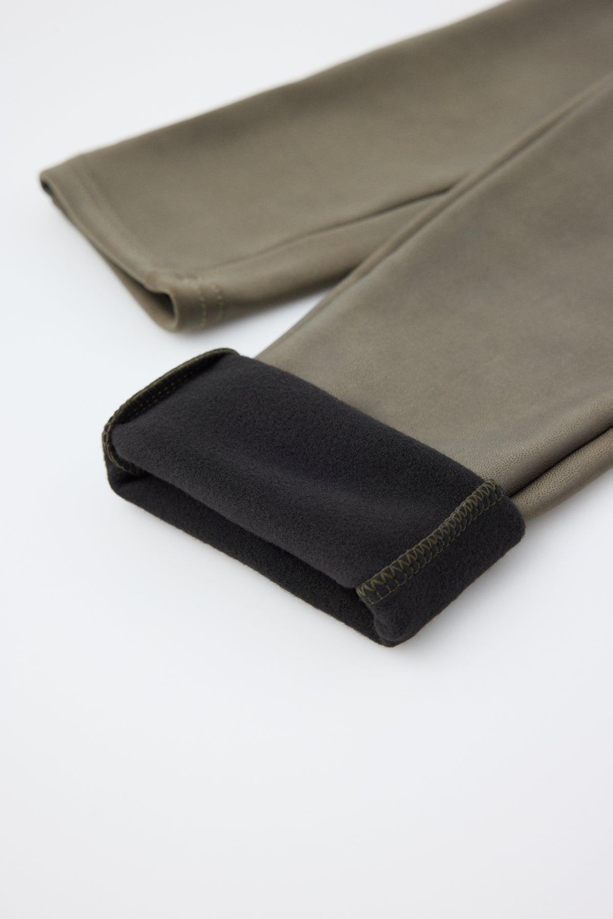 THERMAL faux-leather leggings, olive green