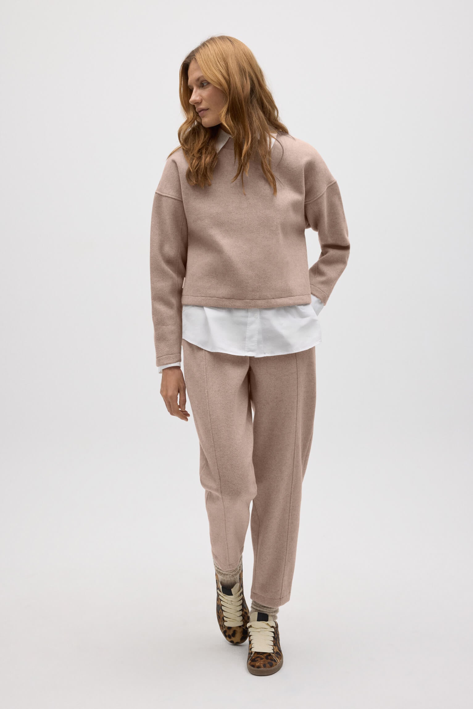 70665-1-pantalon-calido-slim-fit-con-estructura-marron